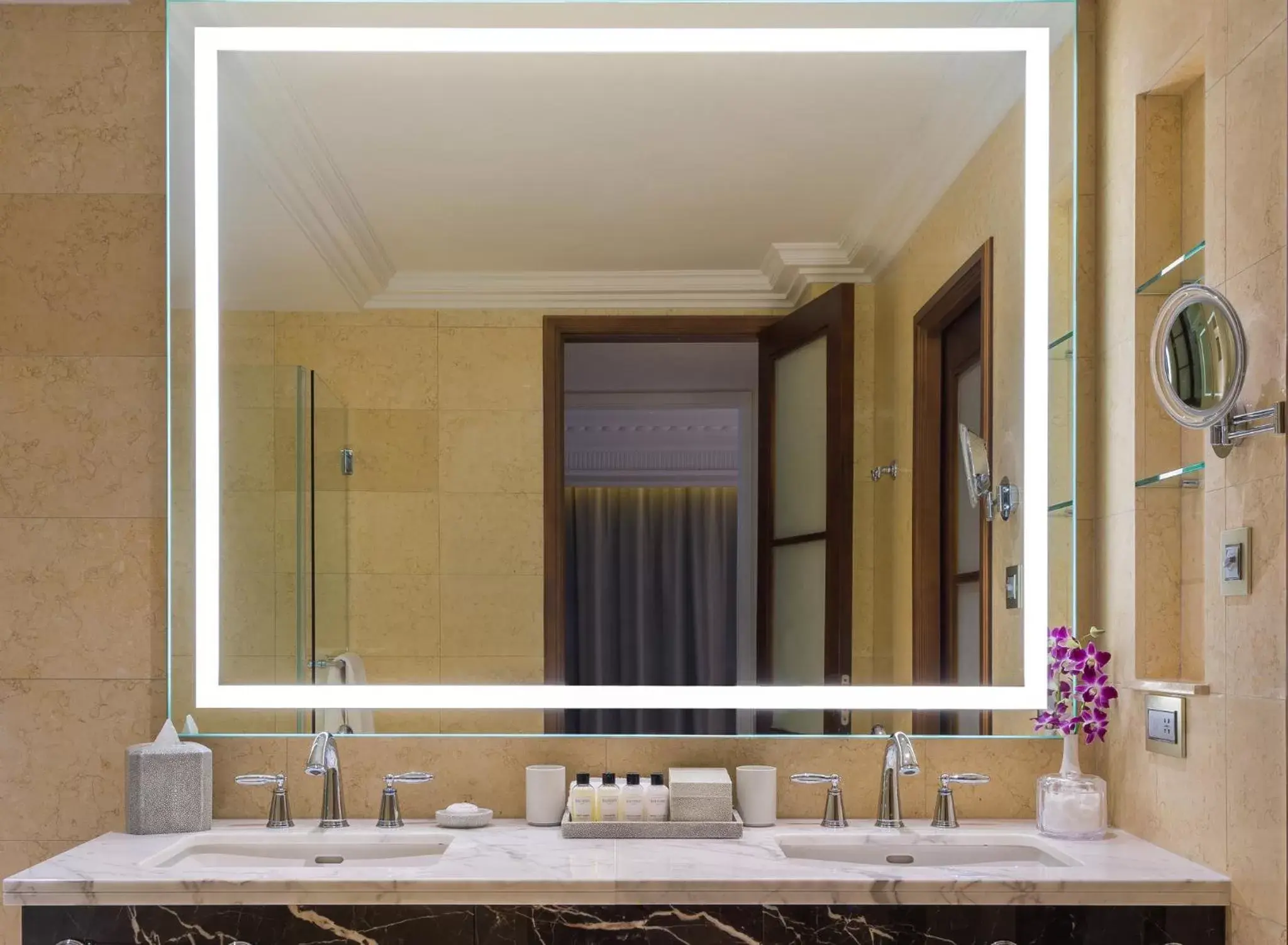Bathroom in The Fullerton Hotel Singapore