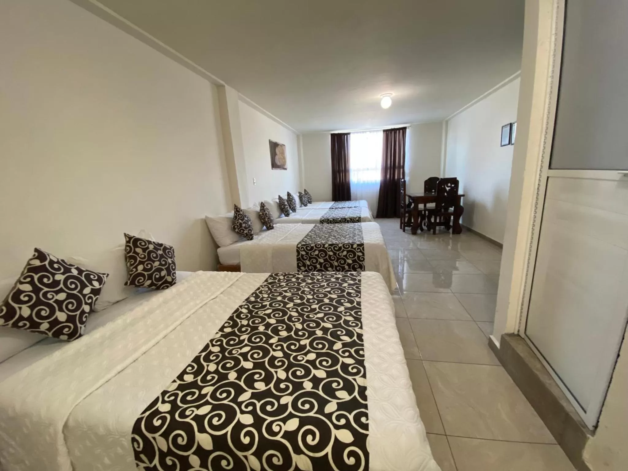 Photo of the whole room, Bed in Hotel Royal Puebla