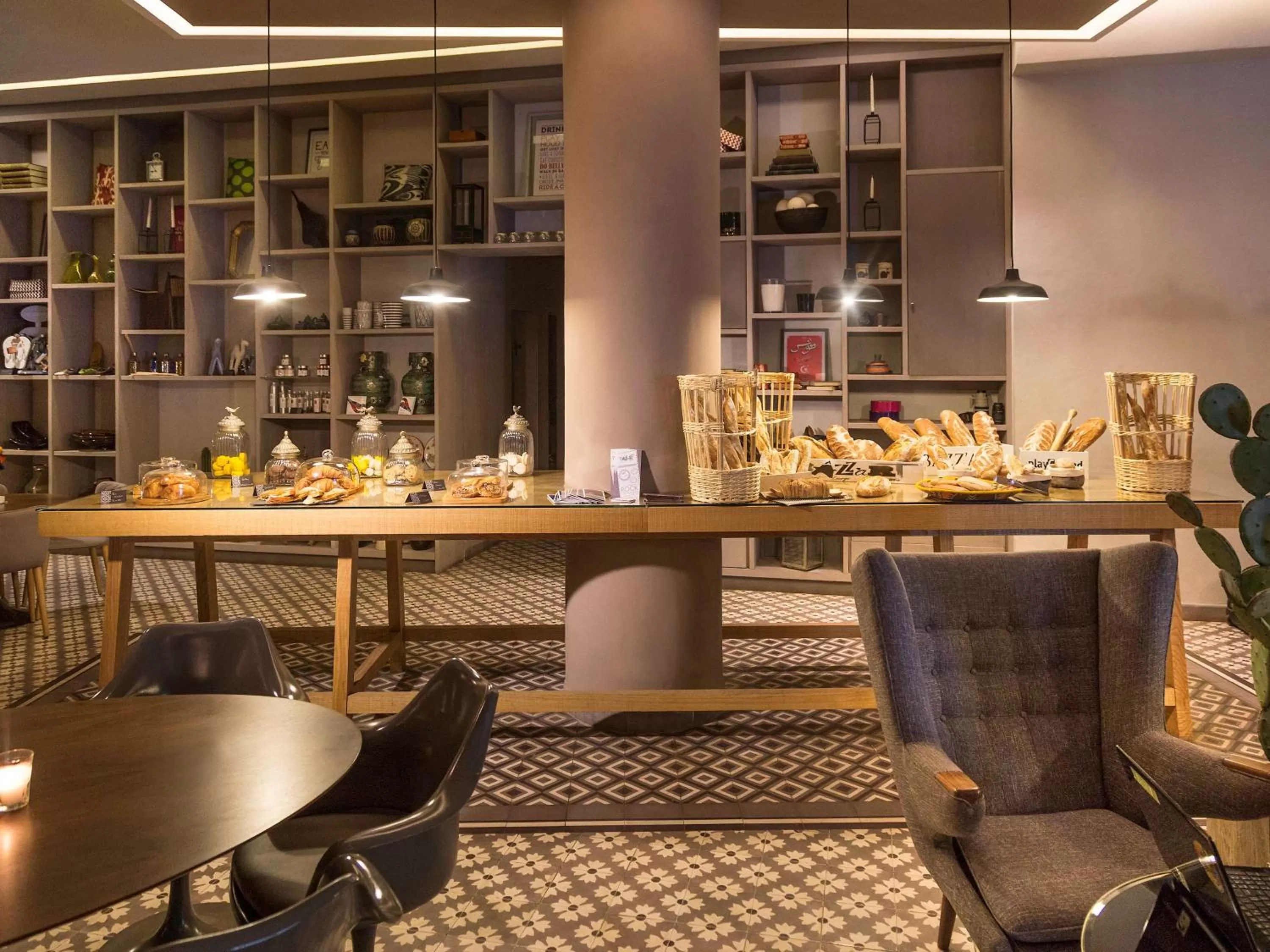 Restaurant/places to eat in Novotel Marrakech Hivernage