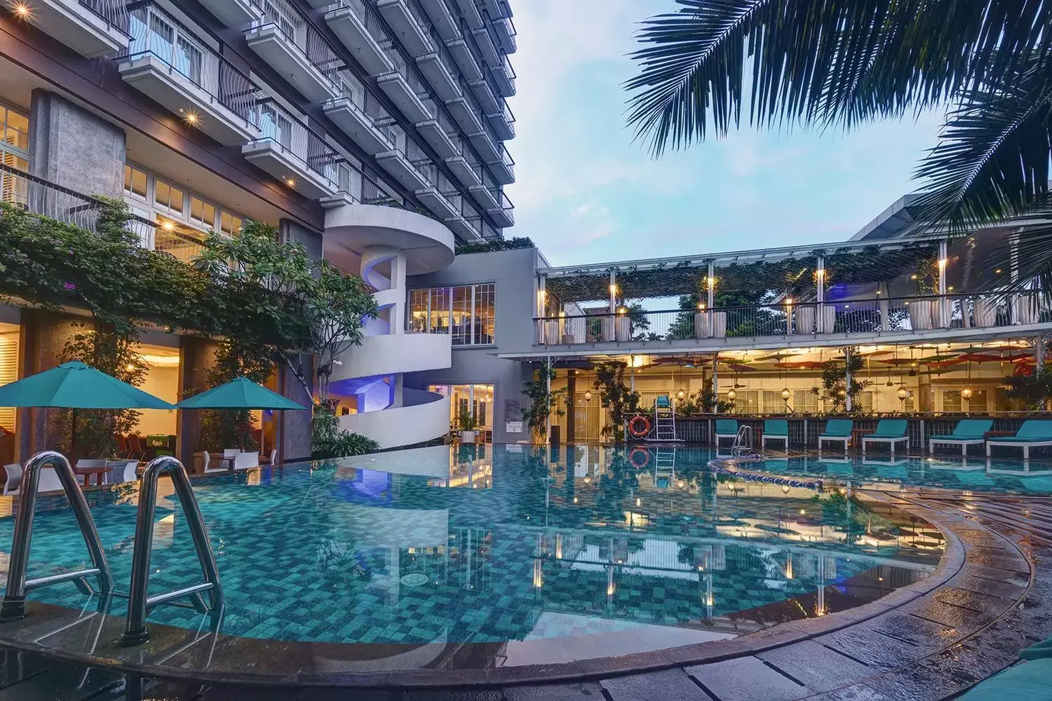 Swimming Pool in THE 1O1 Bogor Suryakancana