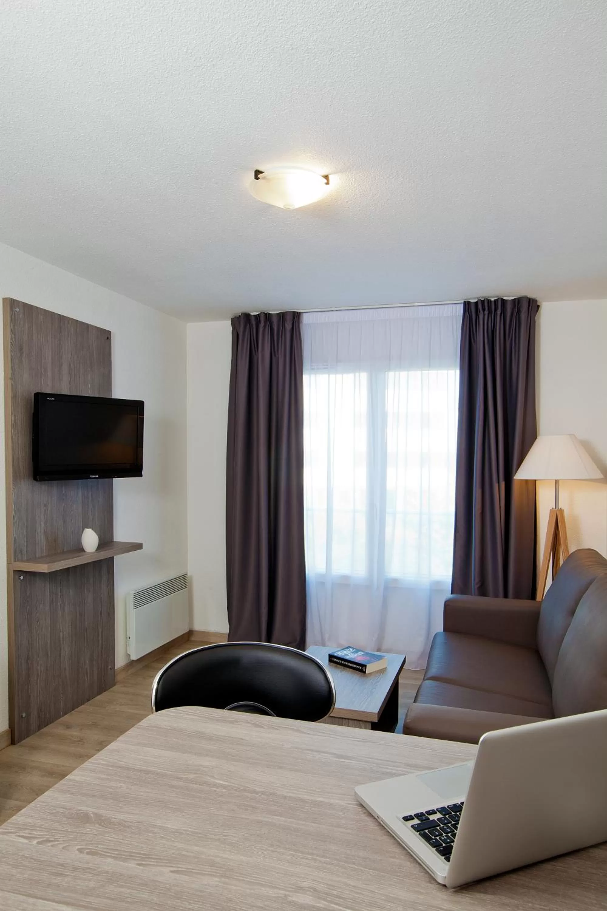 Bedroom, Bed in Séjours & Affaires Reims Clairmarais