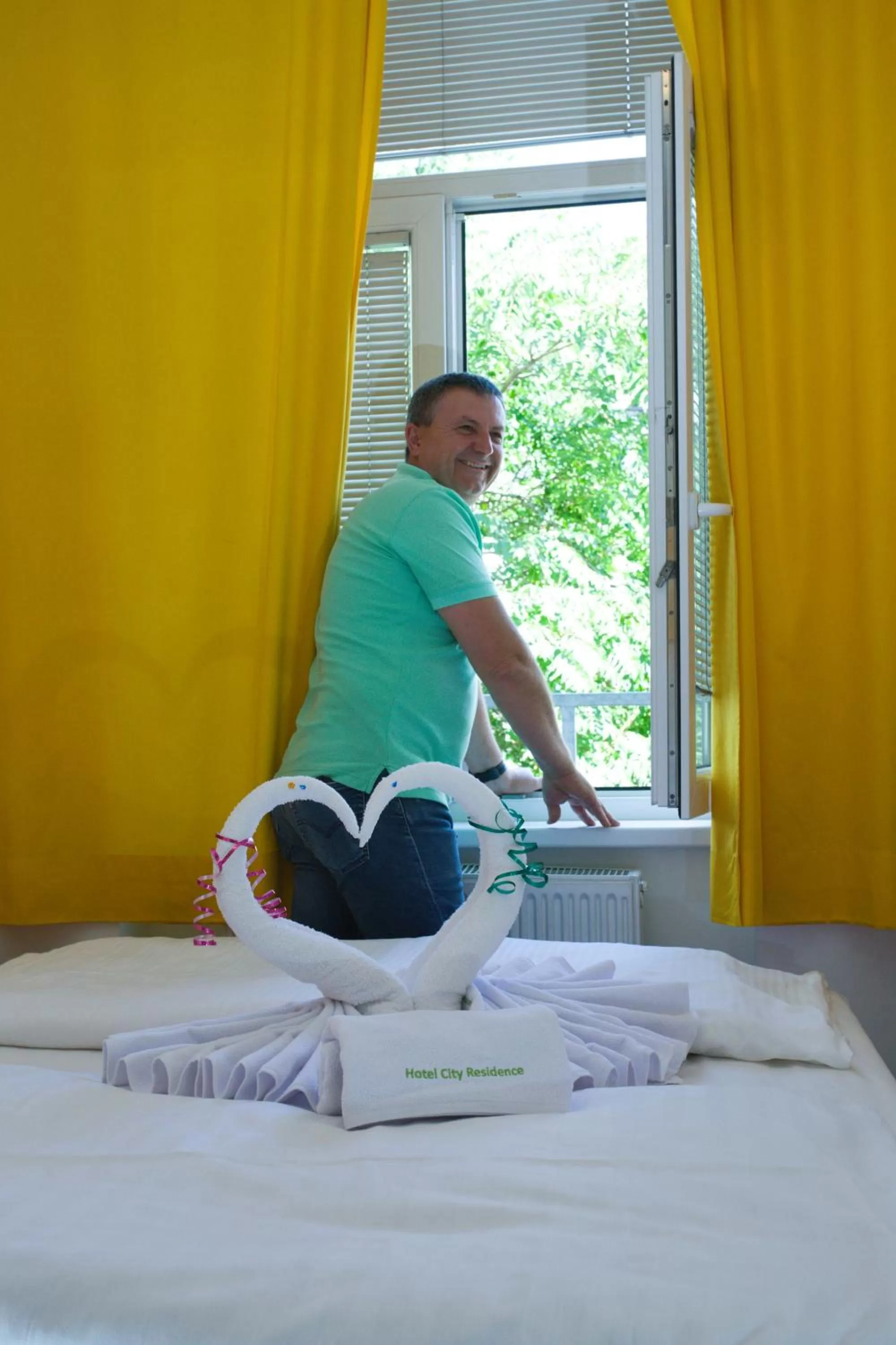 Bed in Hotel City Residence