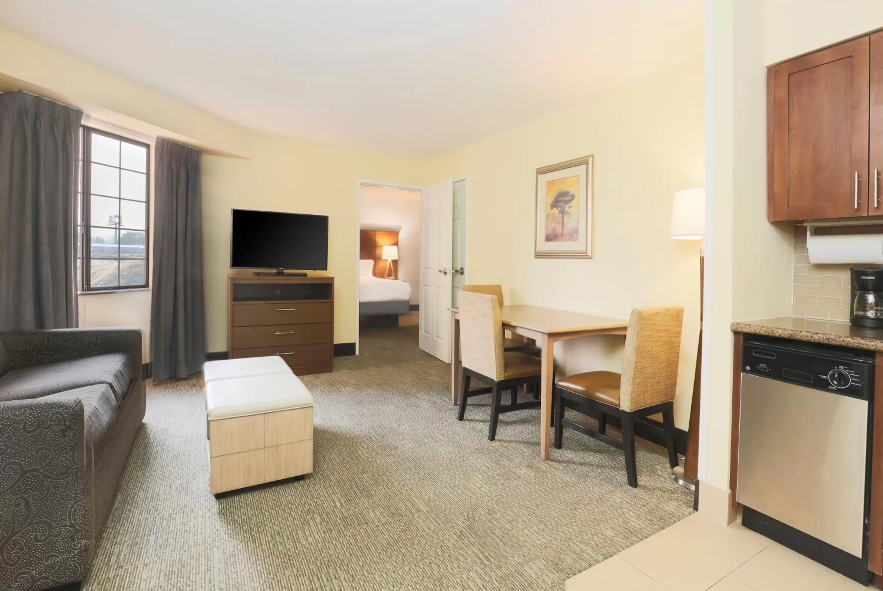 Two-Bedroom Suite with Bath Tub - Disability Access/Non-Smoking in Staybridge Suites Reno Nevada, an IHG Hotel