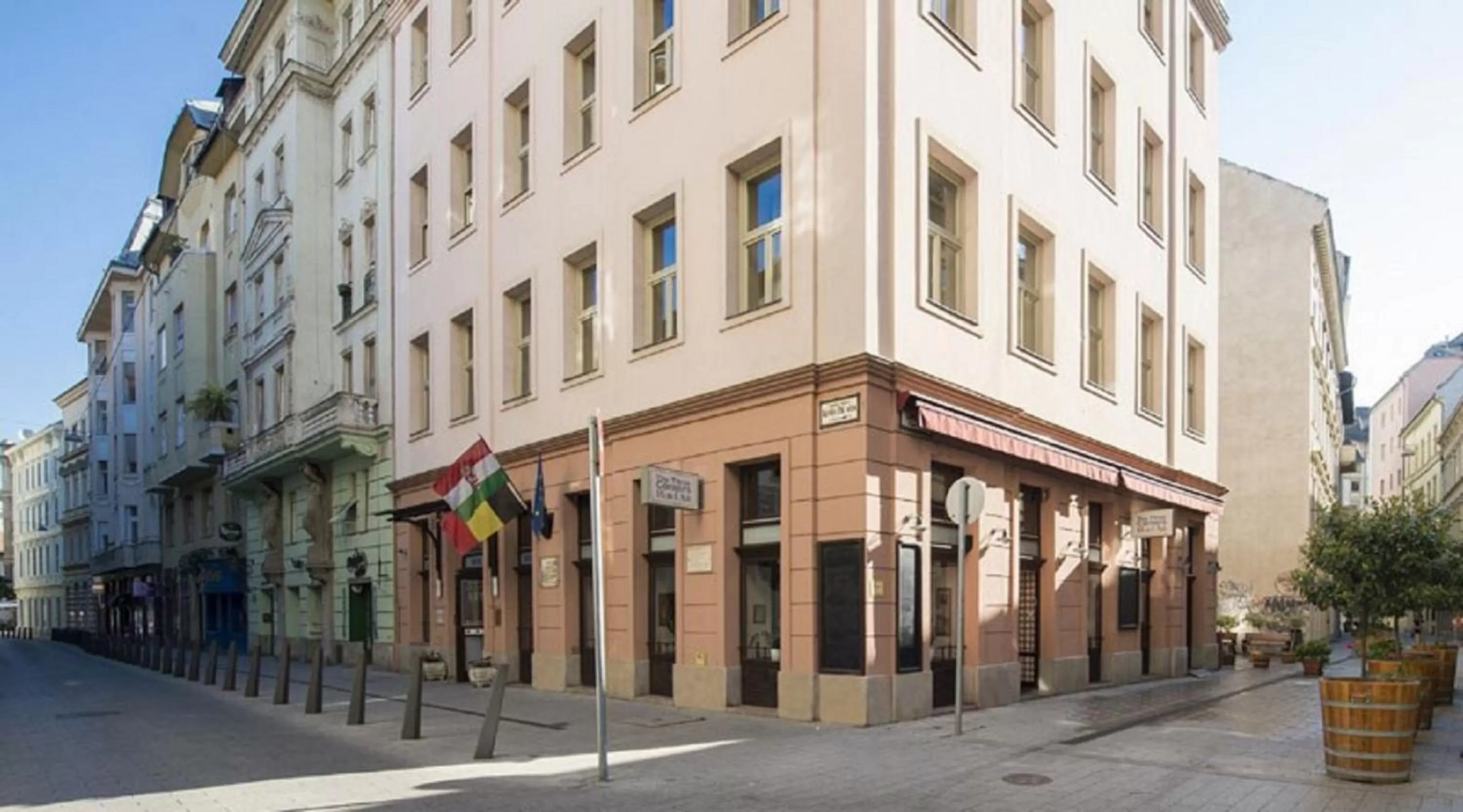 Property building in Three Corners Hotel Art