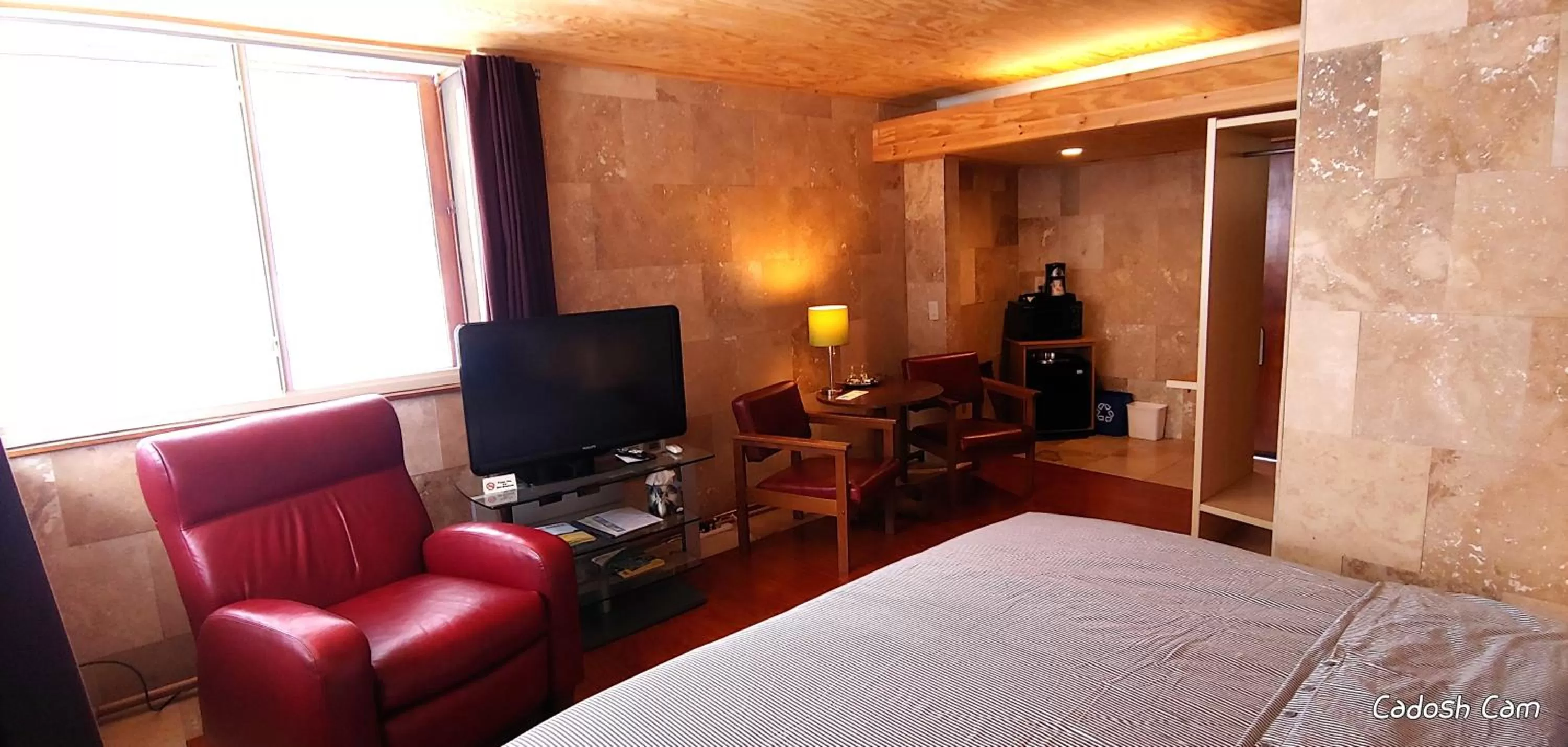 TV/Entertainment Center in The Usonian Inn LLC