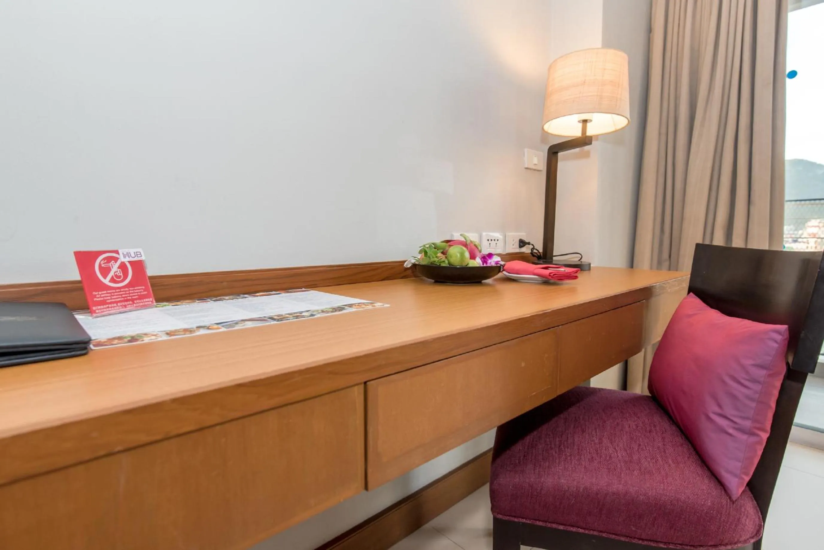 Seating area in ASHLEE Hub Hotel Patong