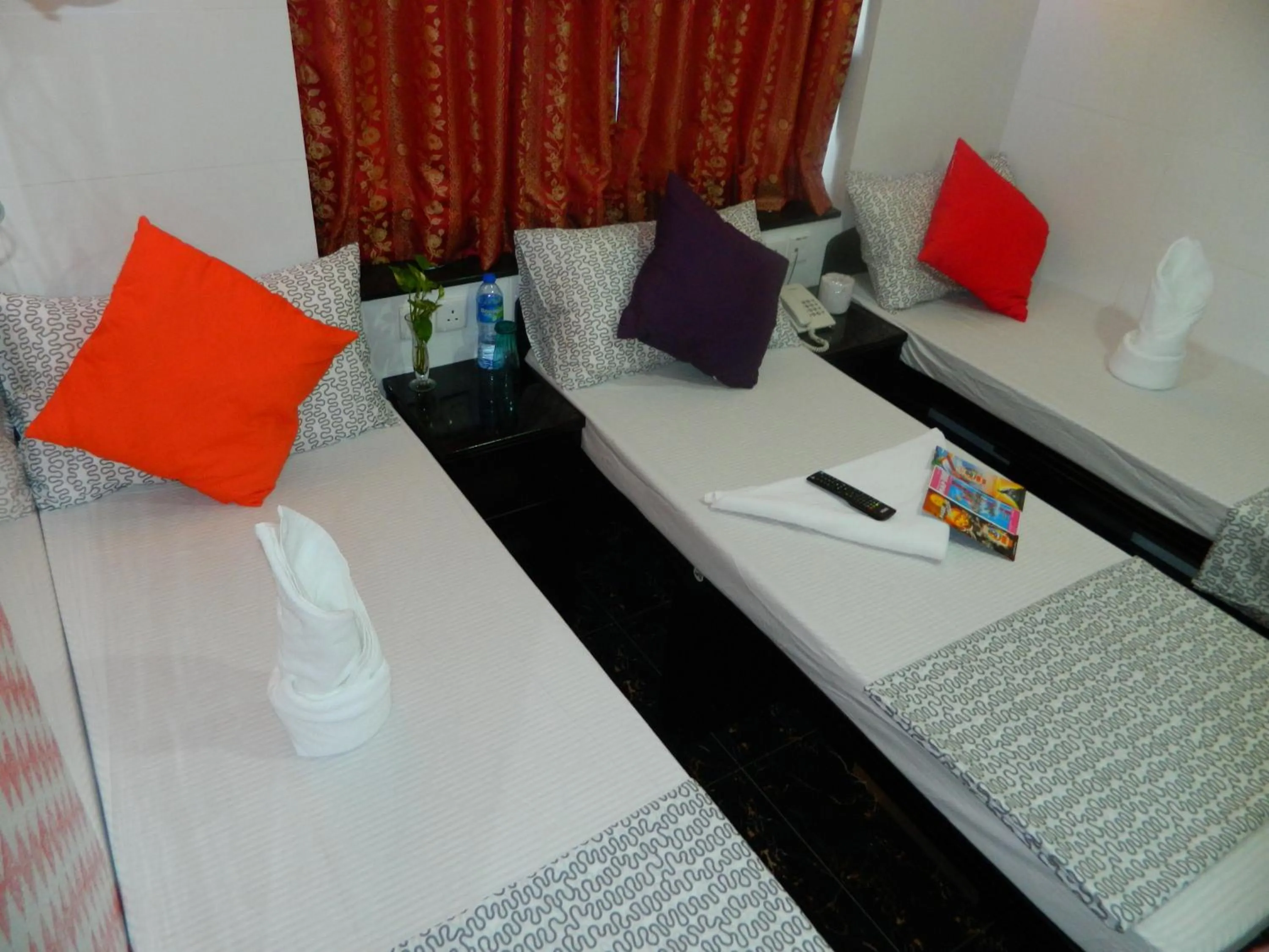 Bedroom in New London Hostel