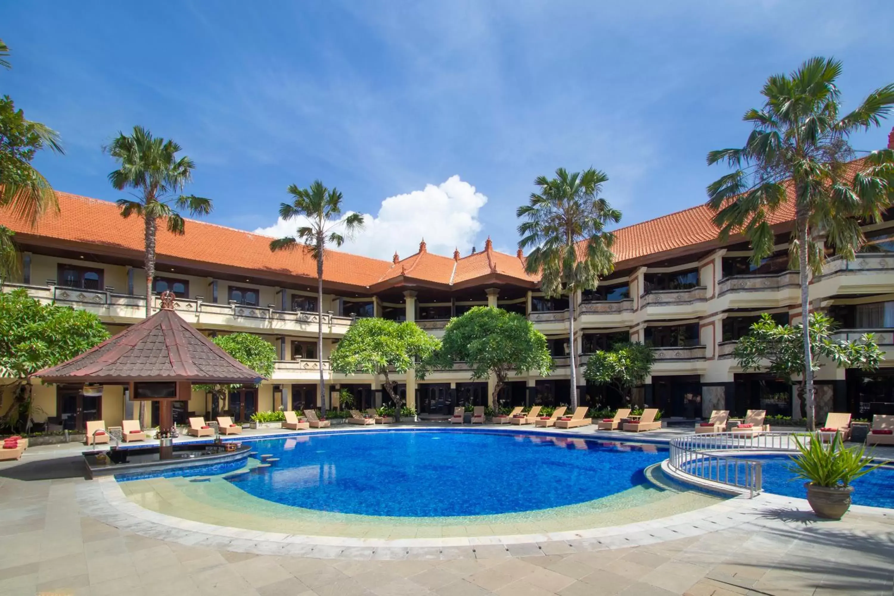 Swimming pool, Property Building in Grand Inna Kuta Swimming pool, Property Building in Grand Inna Kuta