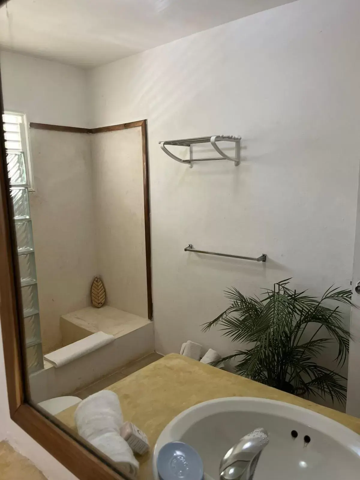 Bathroom in Casa Grande Hotel Restaurant
