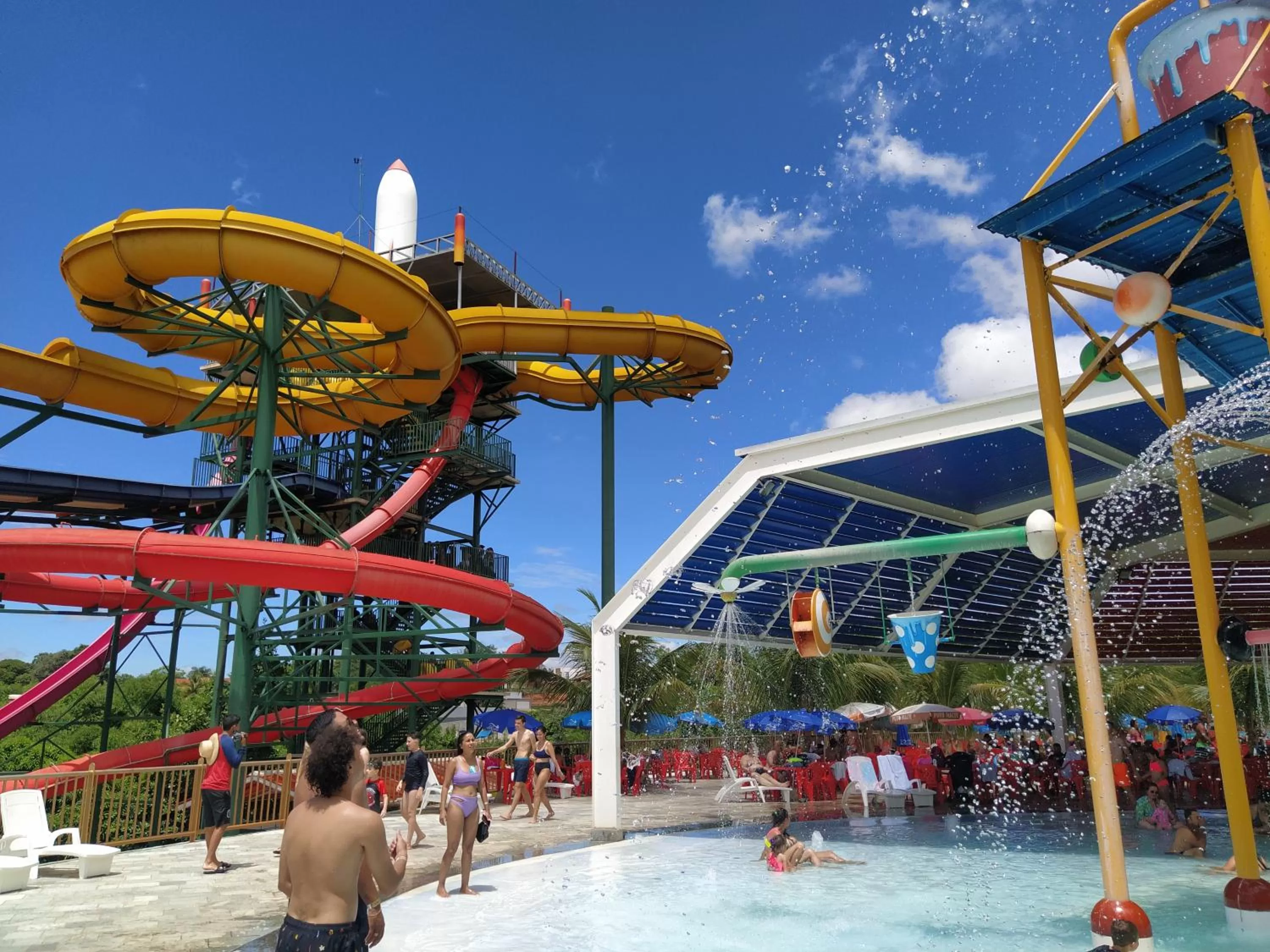 Spazzio Diroma Acqua e Splash Caldas novas, GRATIS PARK