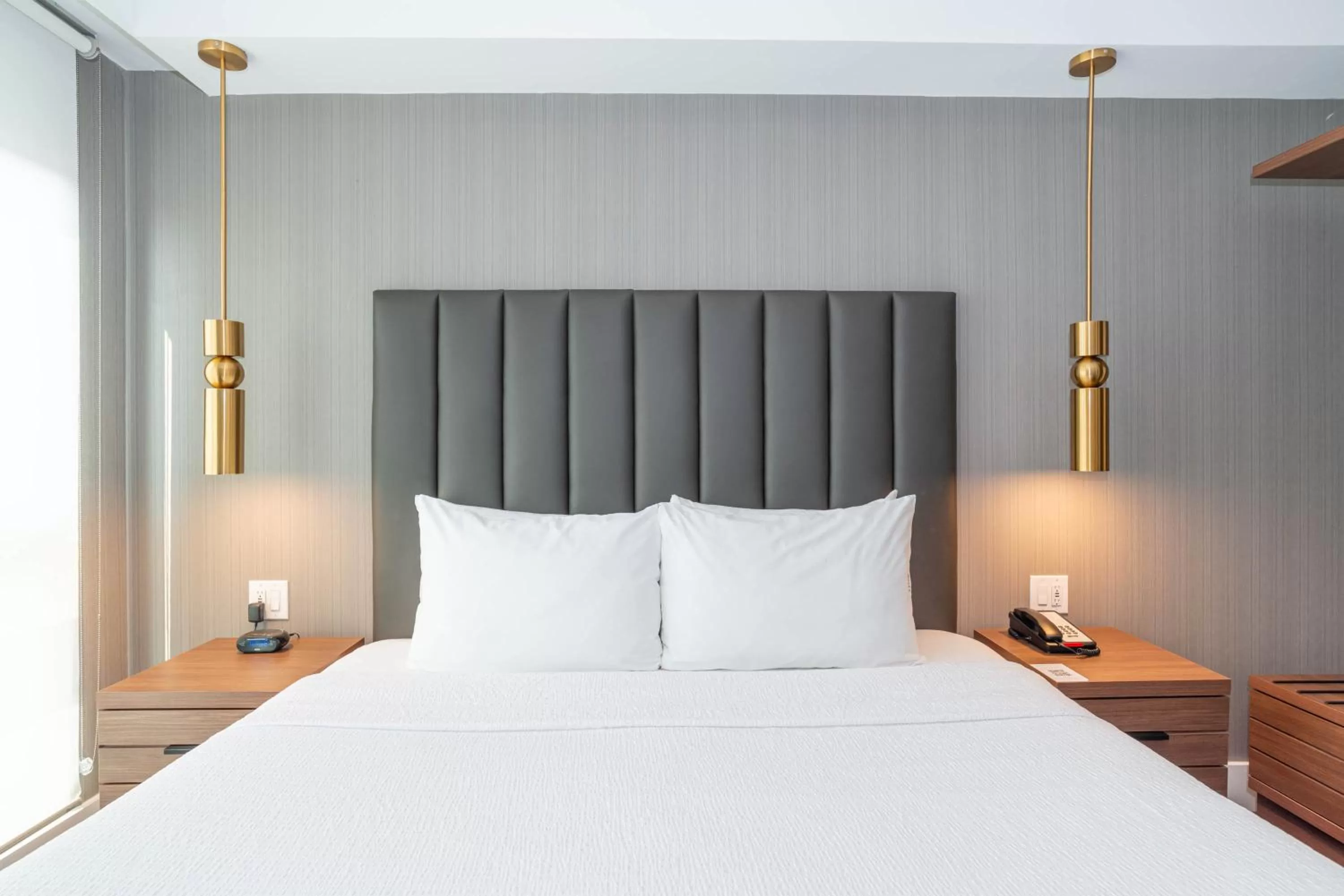 Photo of the whole room, Bed in Sandman Signature Sherwood Park Hotel