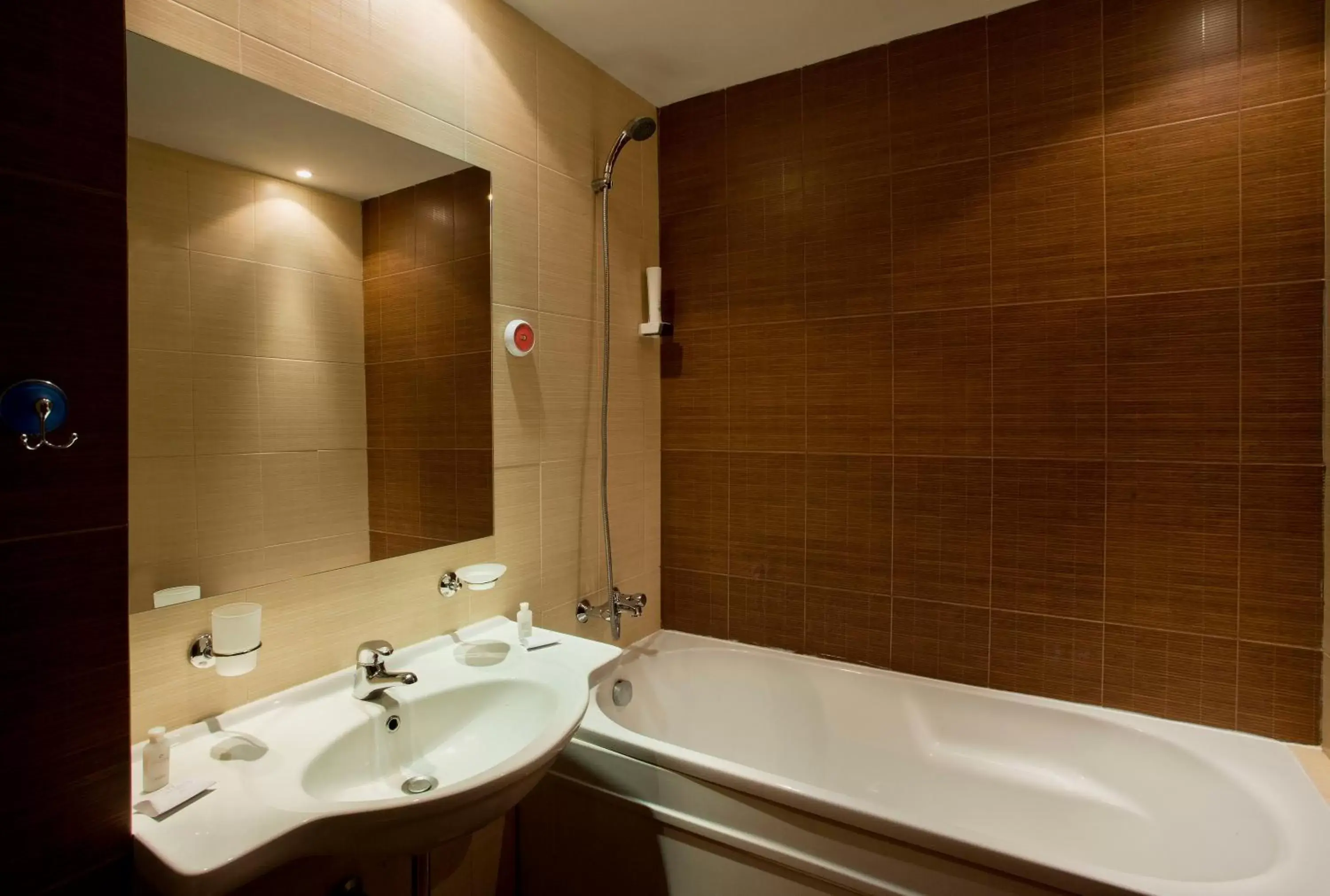 Bathroom in Hotel Casa Karina Bansko - Half Board & All Inclusive