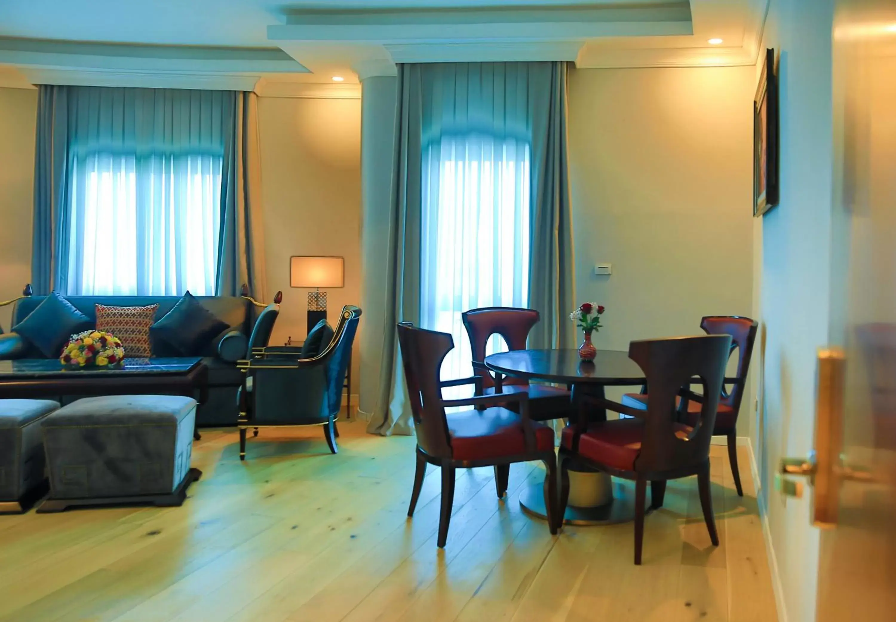 Living room, Dining Area in Swiss Inn Nexus Hotel