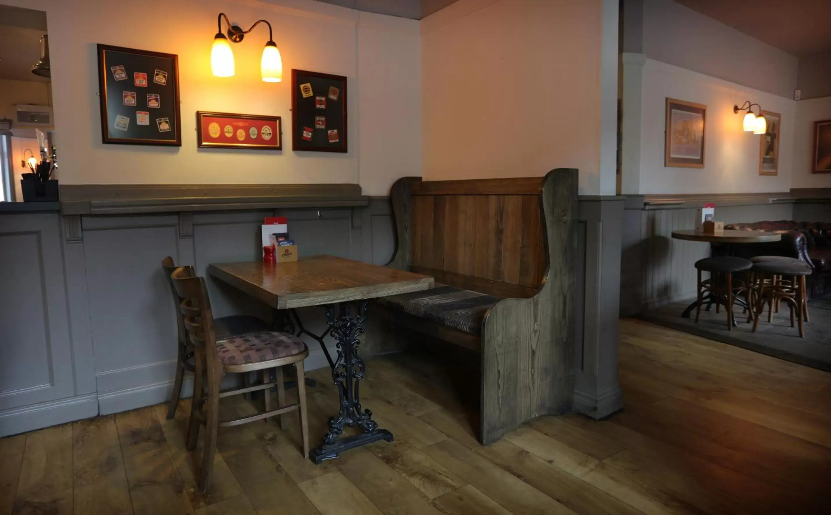 Restaurant/places to eat, Dining Area in The Horse & Farrier