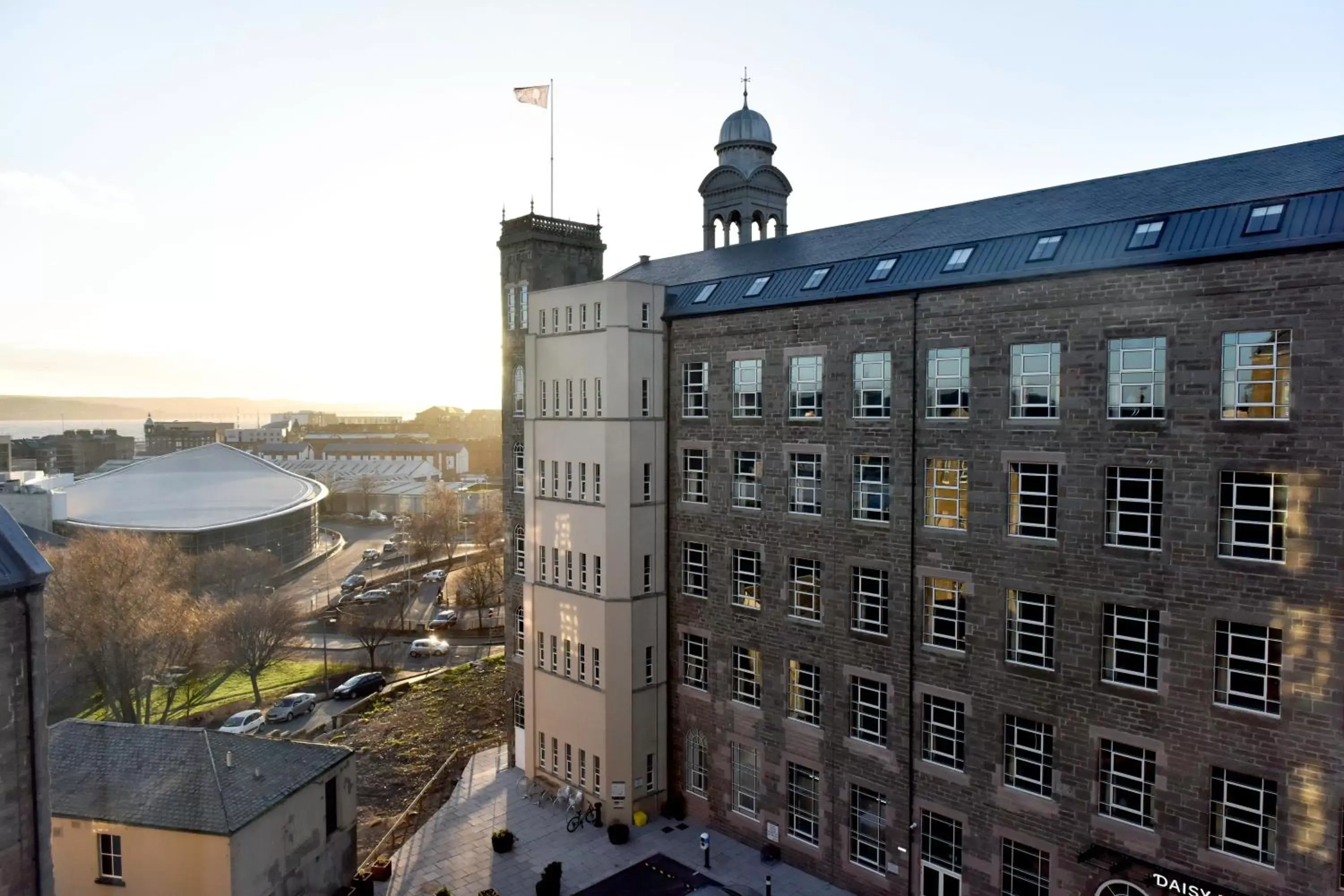 Property building in Staybridge Suites - Dundee by IHG Property building in Staybridge Suites - Dundee by IHG