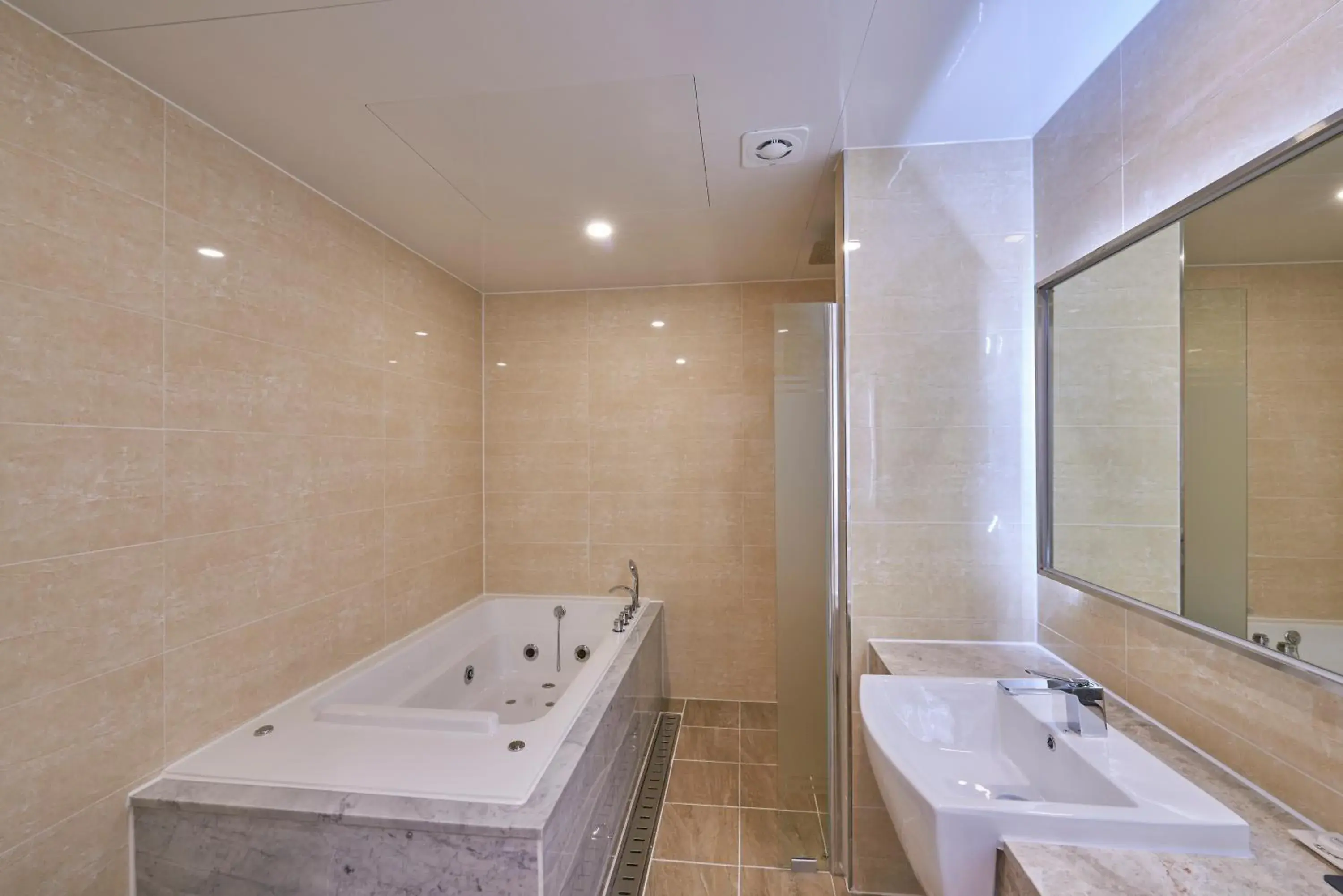 Toilet, Bathroom in Gwangju Aura Hotel