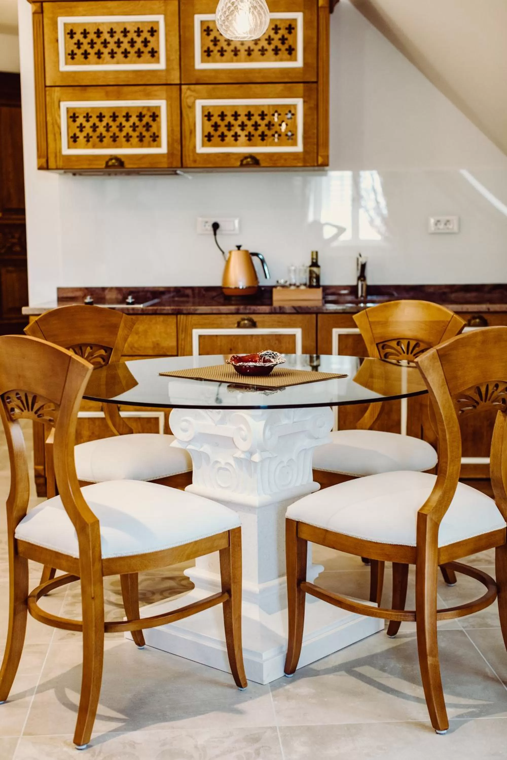 Kitchen or kitchenette in Villa Nepos Hotel