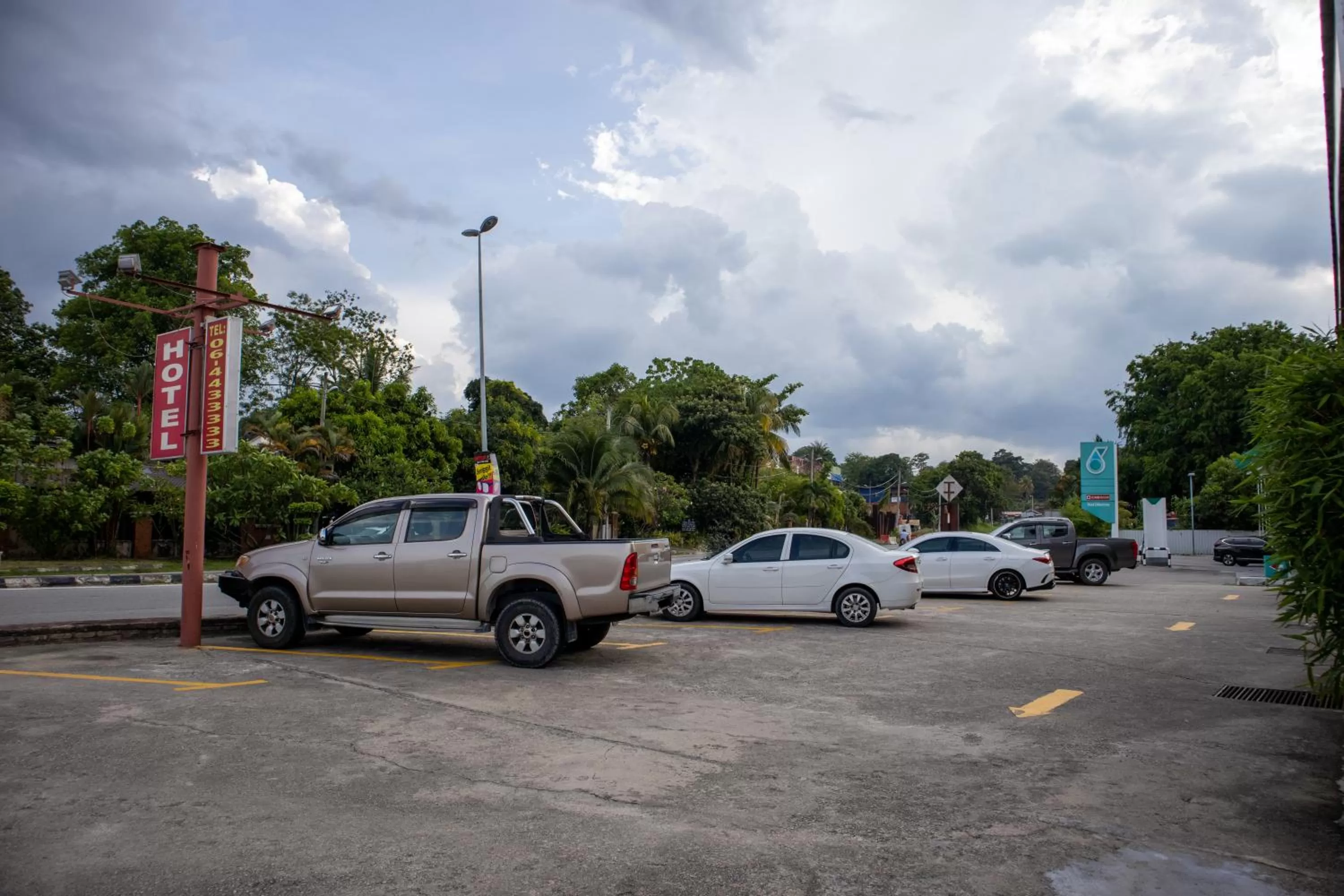 Parking in Hotel Wangsamas