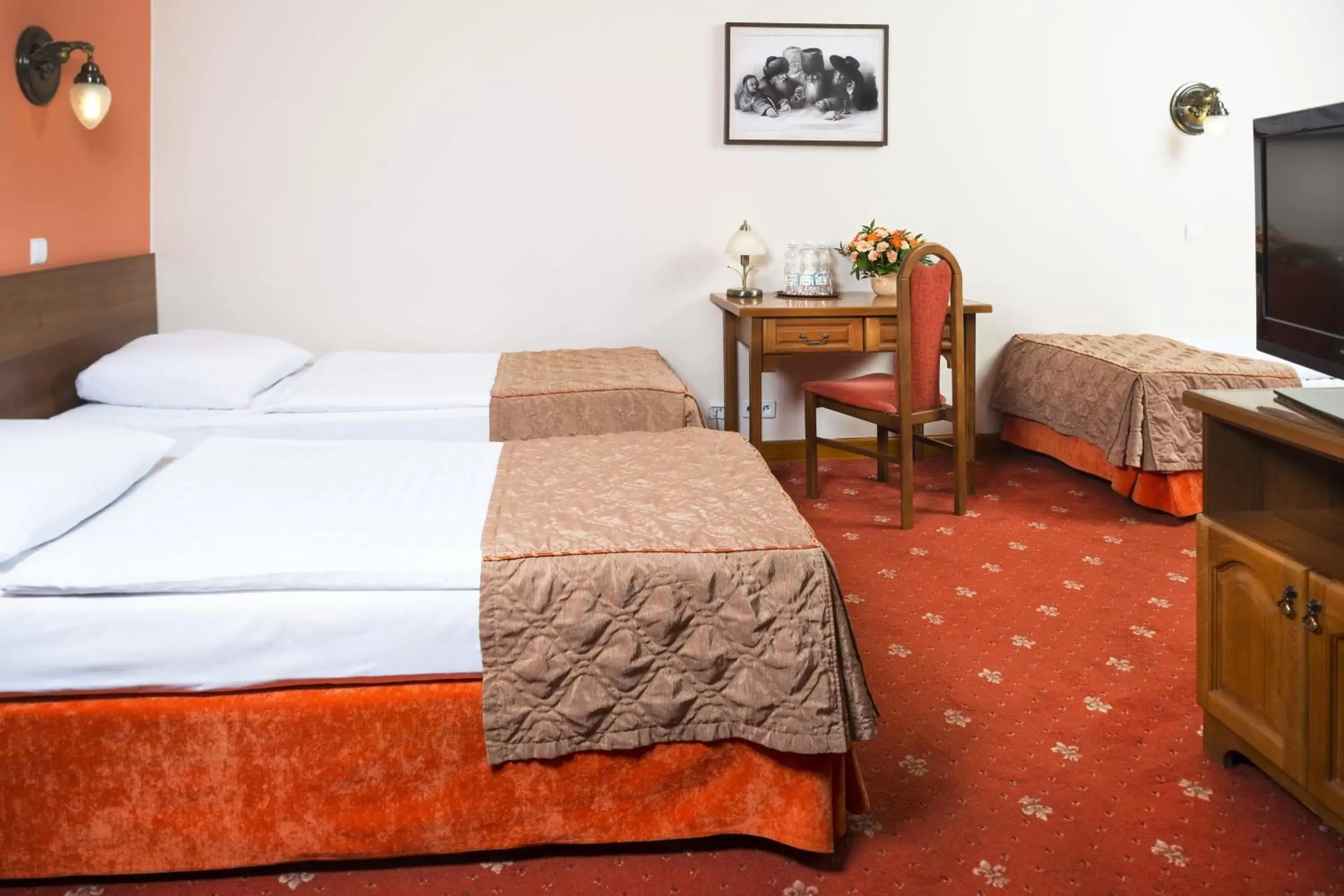 Triple Room in Hotel Regent Triple Room in Hotel Regent