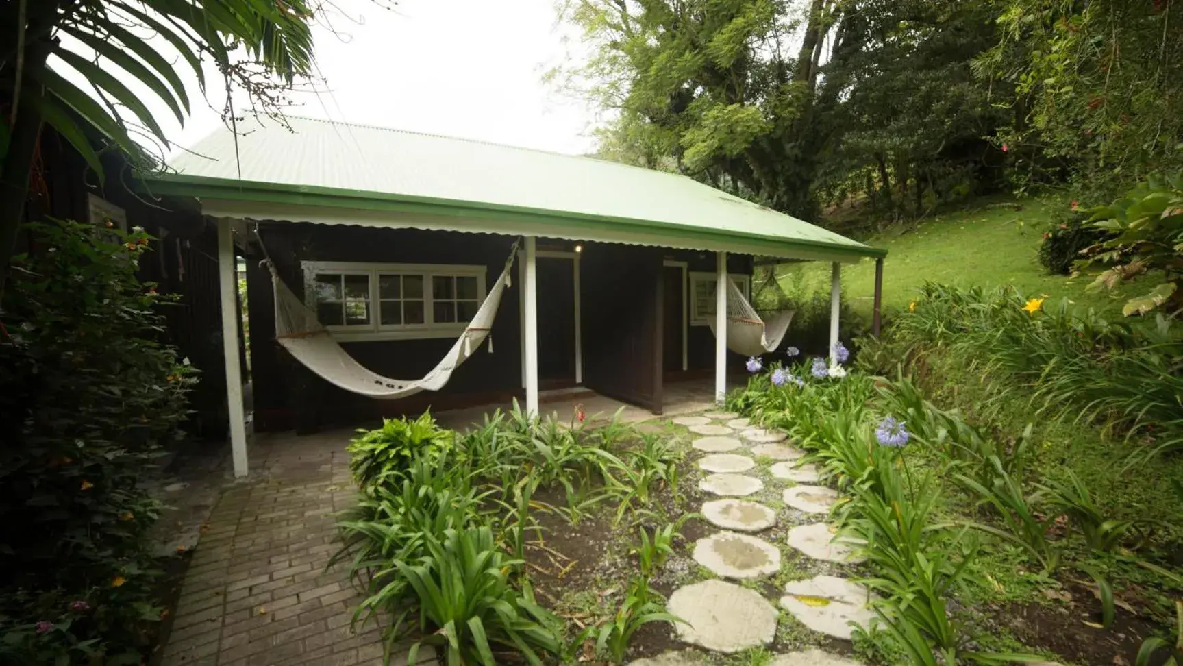 Patio, Property Building in Hotel Finca Lerida Coffee Plantation and Boutique Hotel