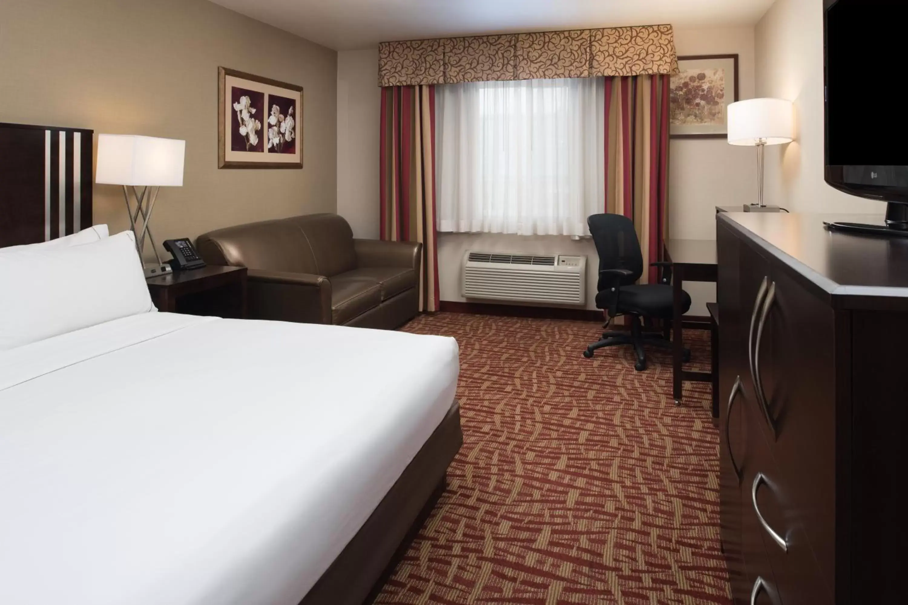 Photo of the whole room in Holiday Inn Express Spokane-Valley, an IHG Hotel