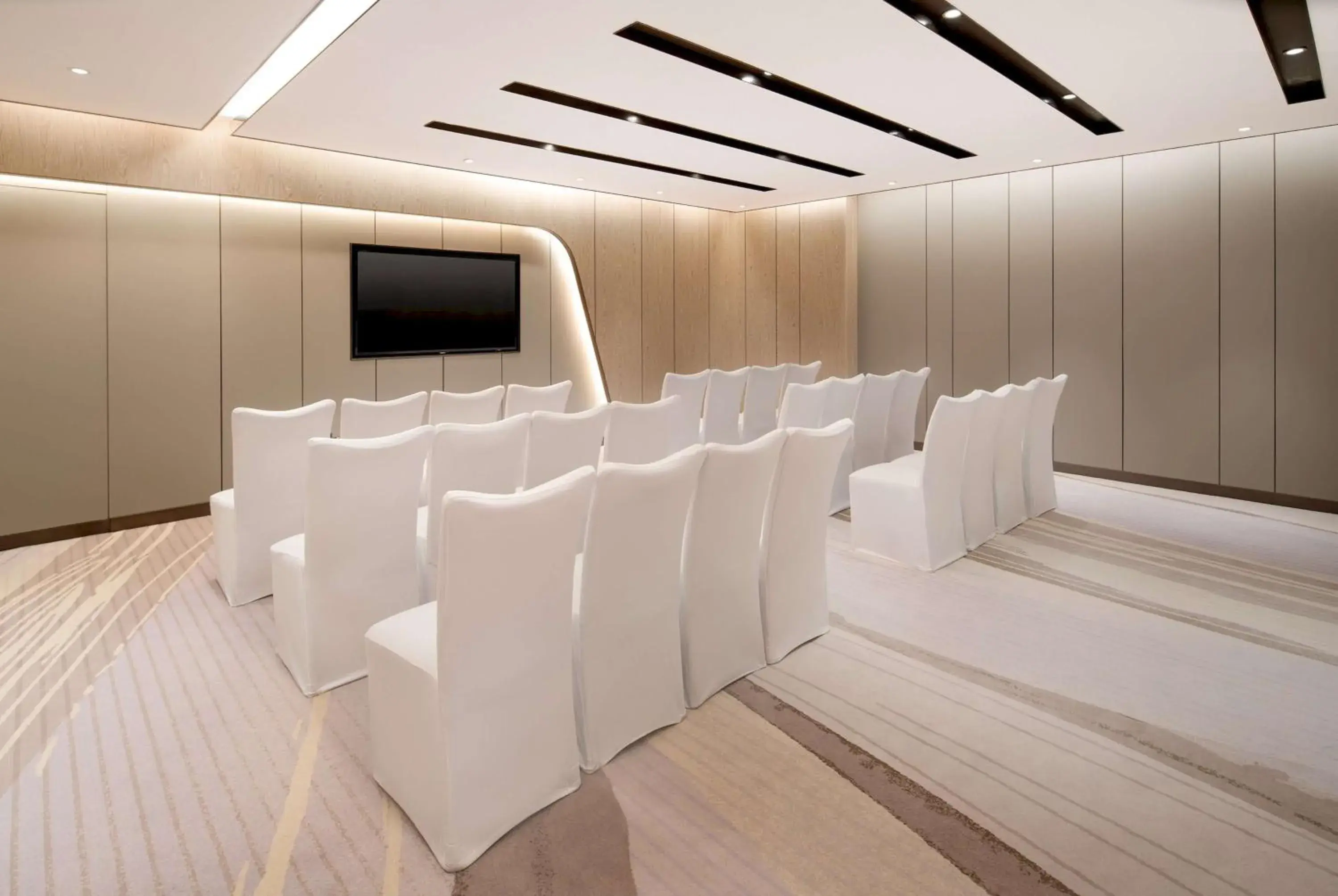 Meeting/conference room, TV/Entertainment Center in Conrad By Hilton Shanghai