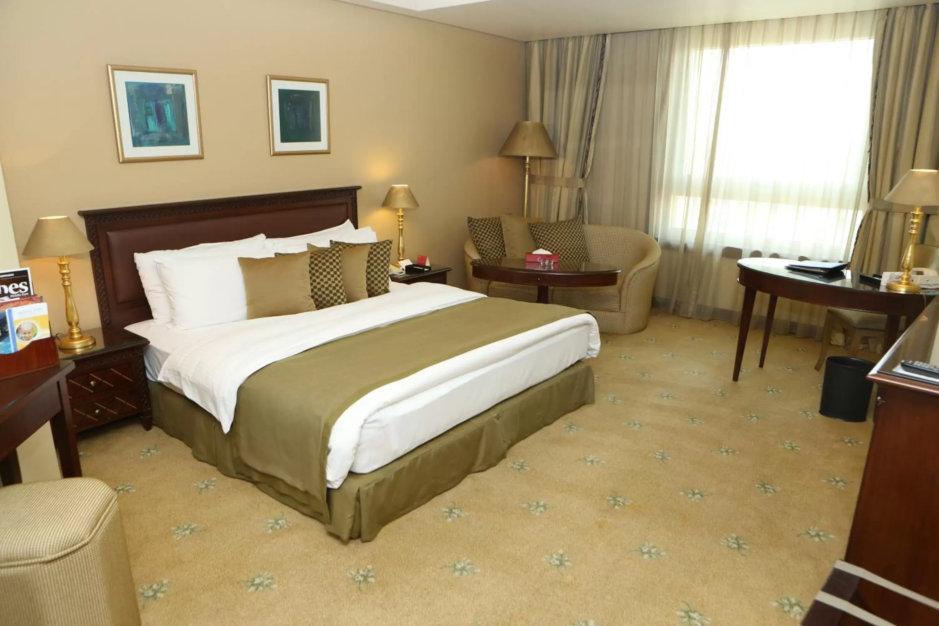 Photo of the whole room, Bed in Le Royal Amman