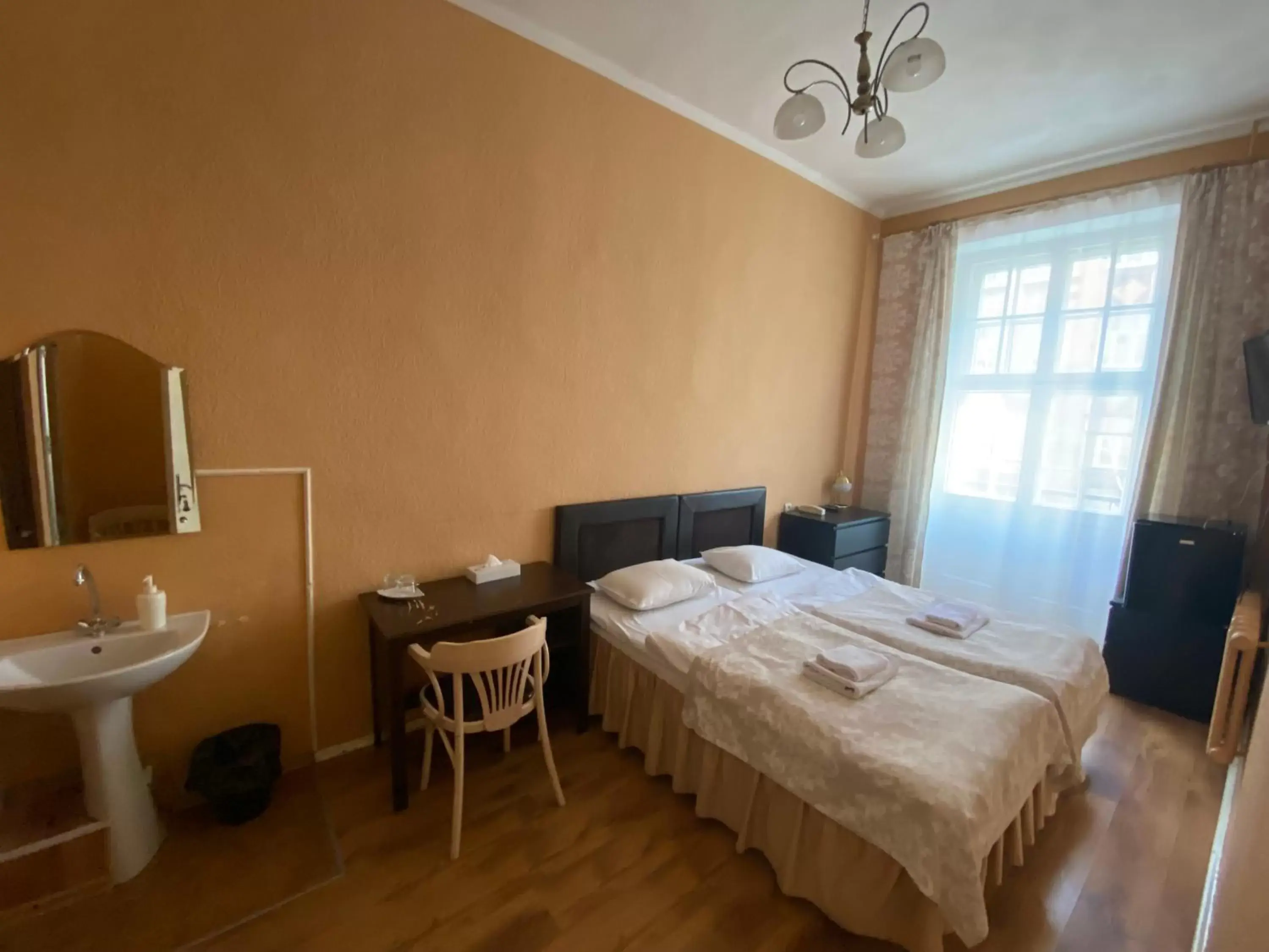 Photo of the whole room, Bed in Viktorija