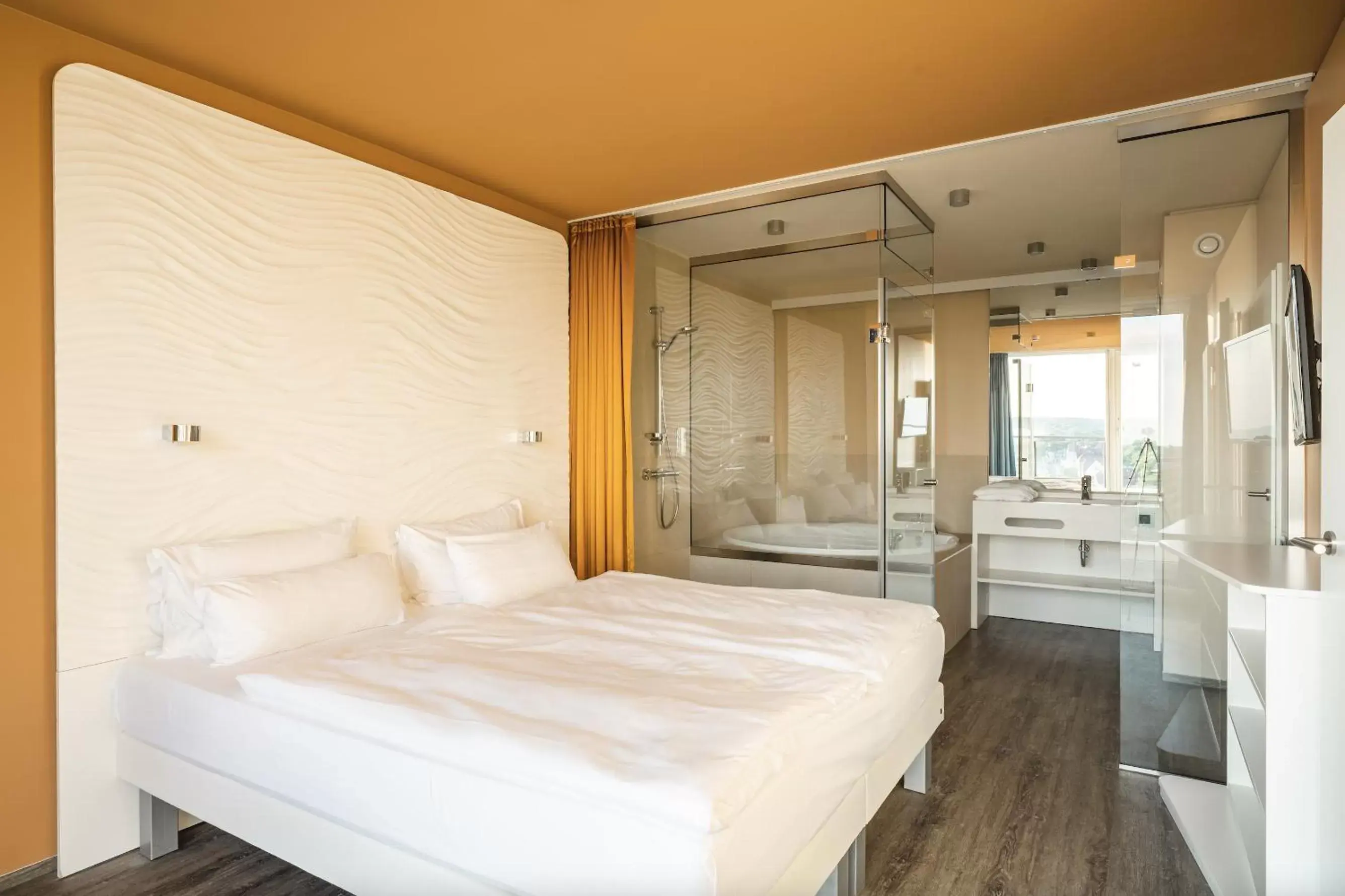 Photo of the whole room, Bed in aja Warnemünde Photo of the whole room, Bed in aja Warnemünde