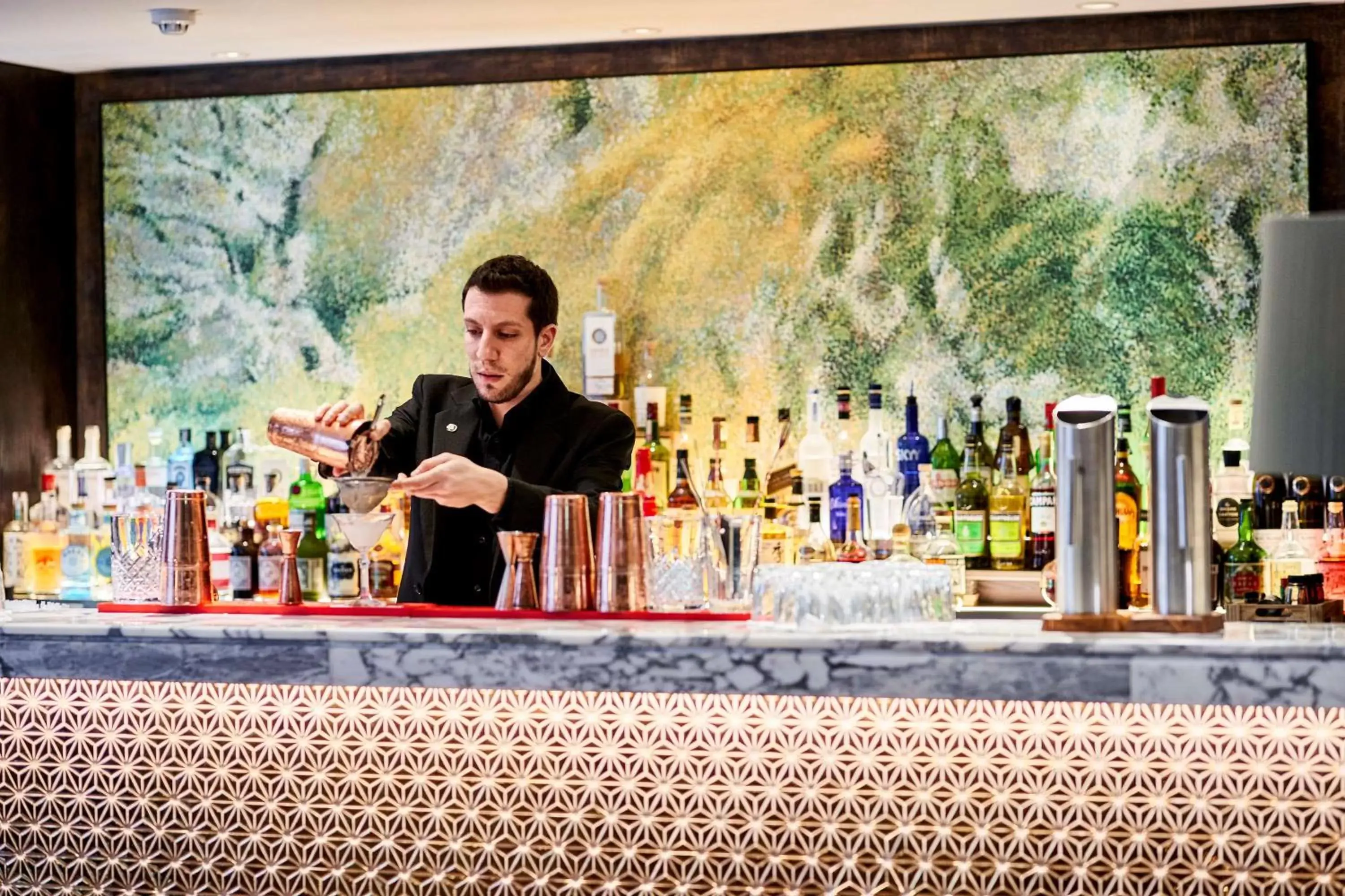 Lounge or bar in Doubletree By Hilton Wellington