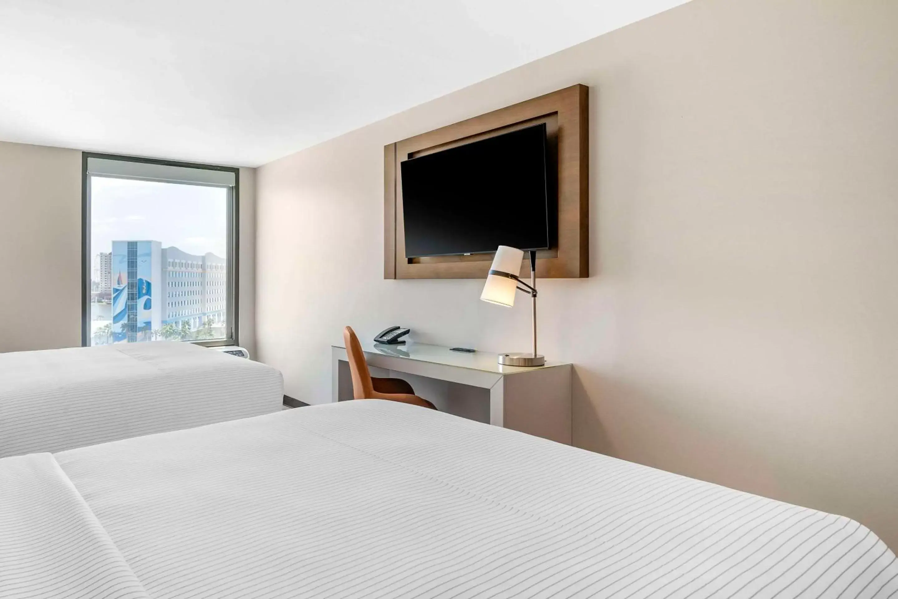 Bedroom, Bed in Cambria Hotel Orlando Universal Blvd