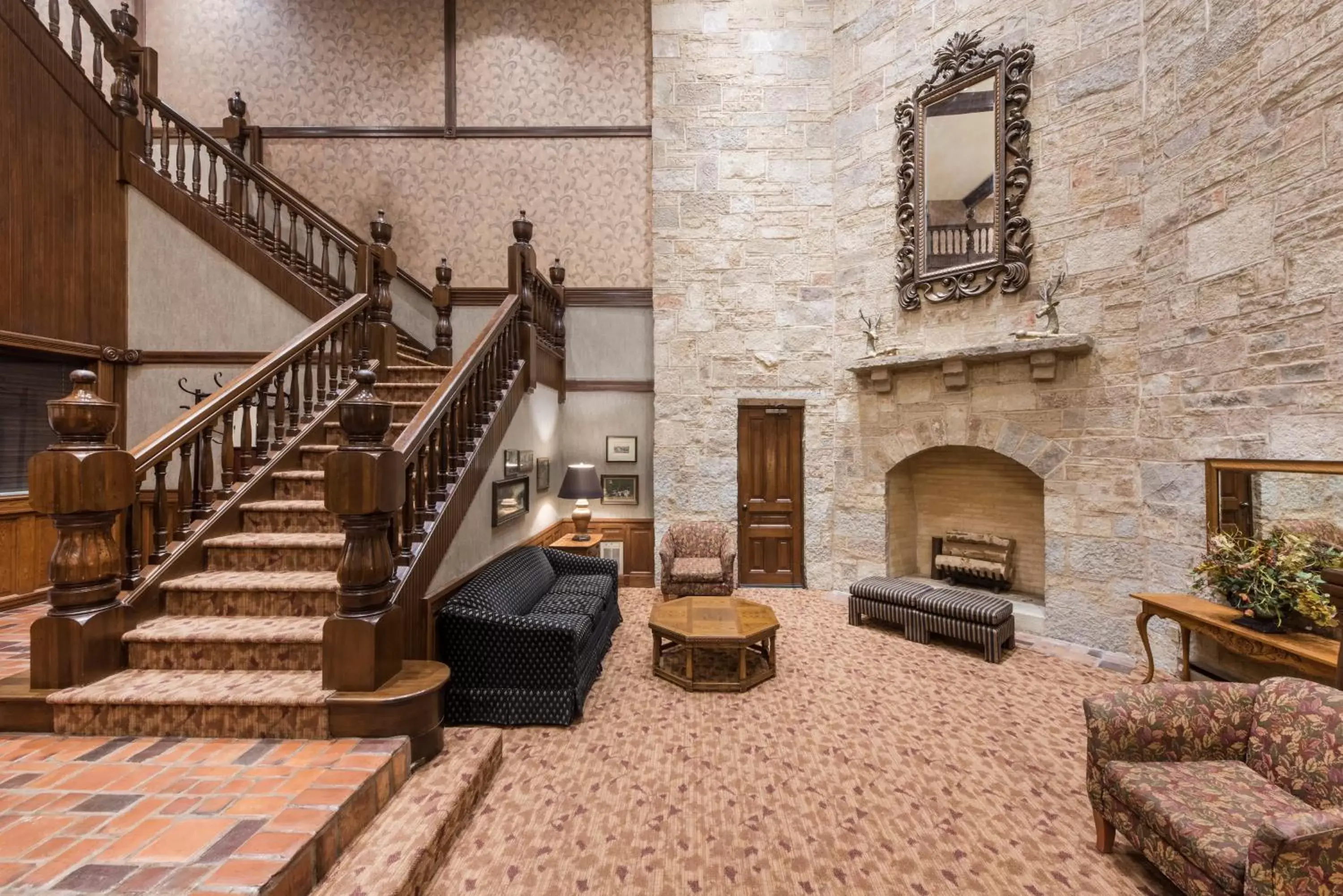 Property building, Seating Area in Holiday Inn At Six Flags Saint Louis, an IHG Hotel