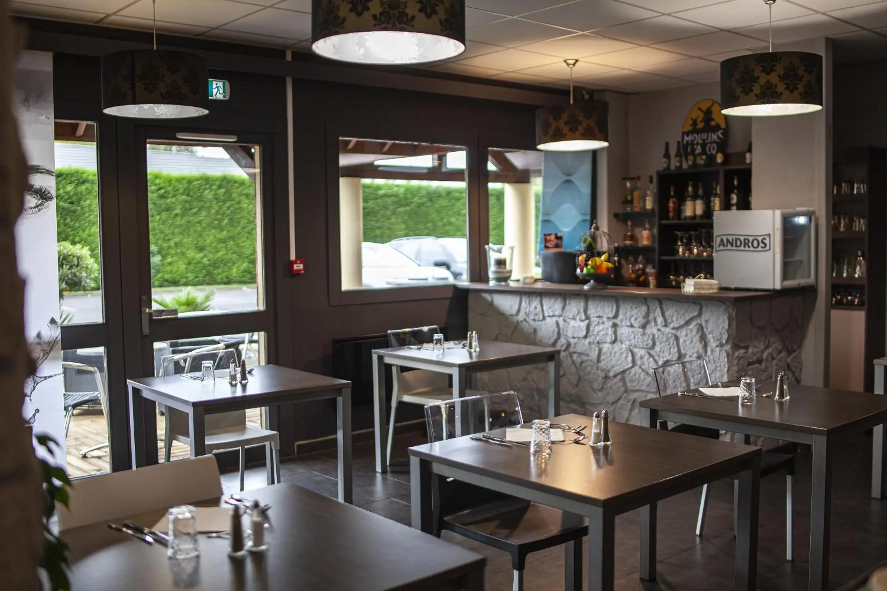 Restaurant/Places to Eat in Sure Hotel by Best Western Lille Tourcoing