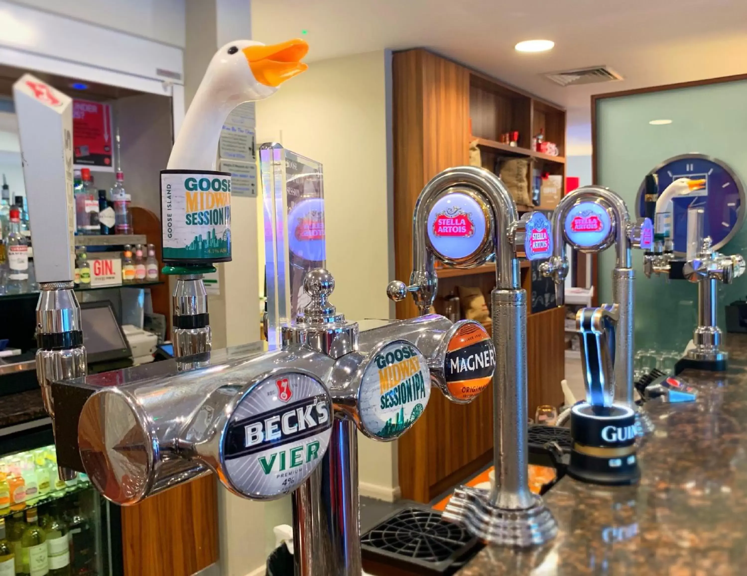 Lounge or bar in Holiday Inn Express Leicester City by IHG Lounge or bar in Holiday Inn Express Leicester City by IHG