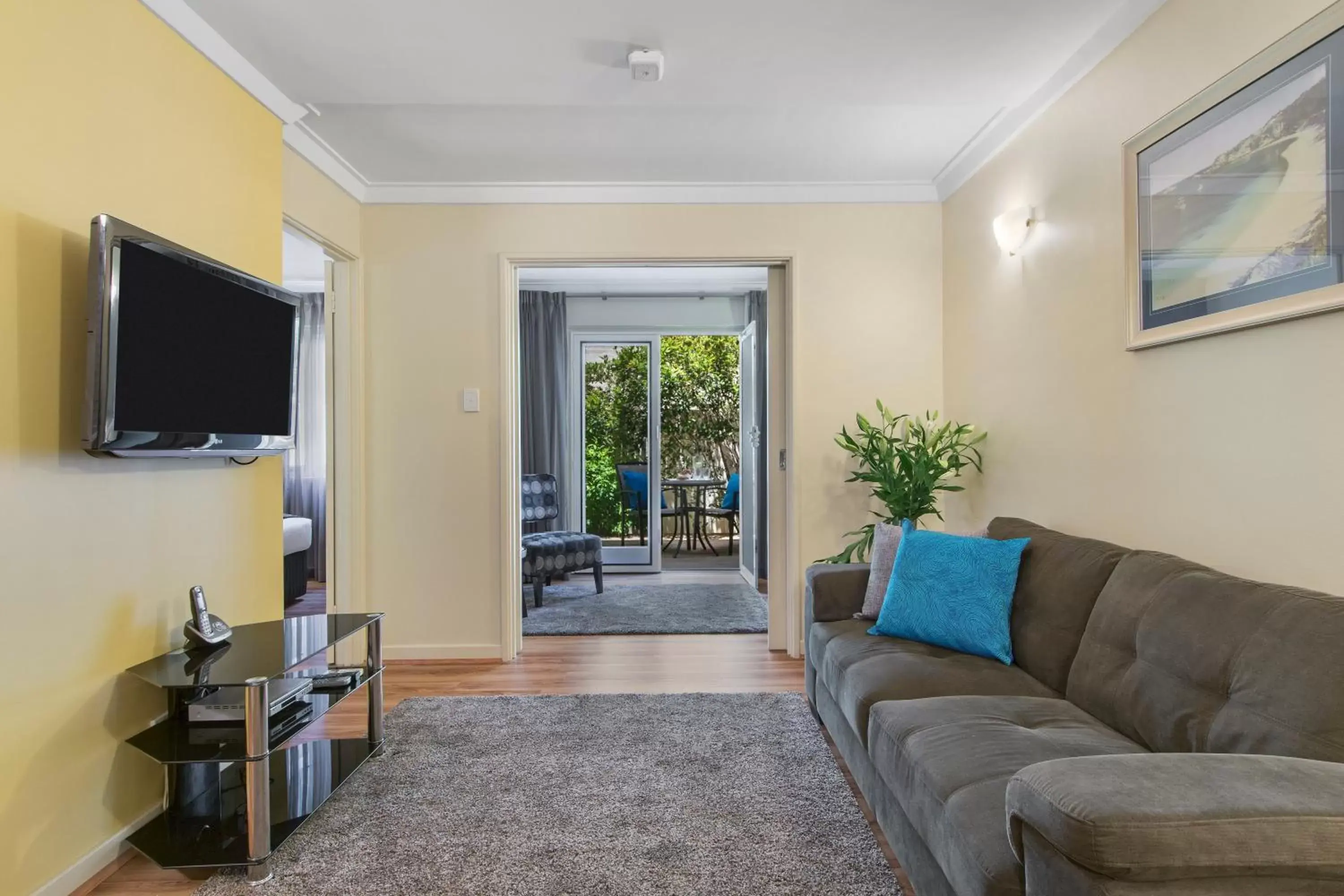 Patio, Seating Area in The Peninsula Riverside Serviced Apartments