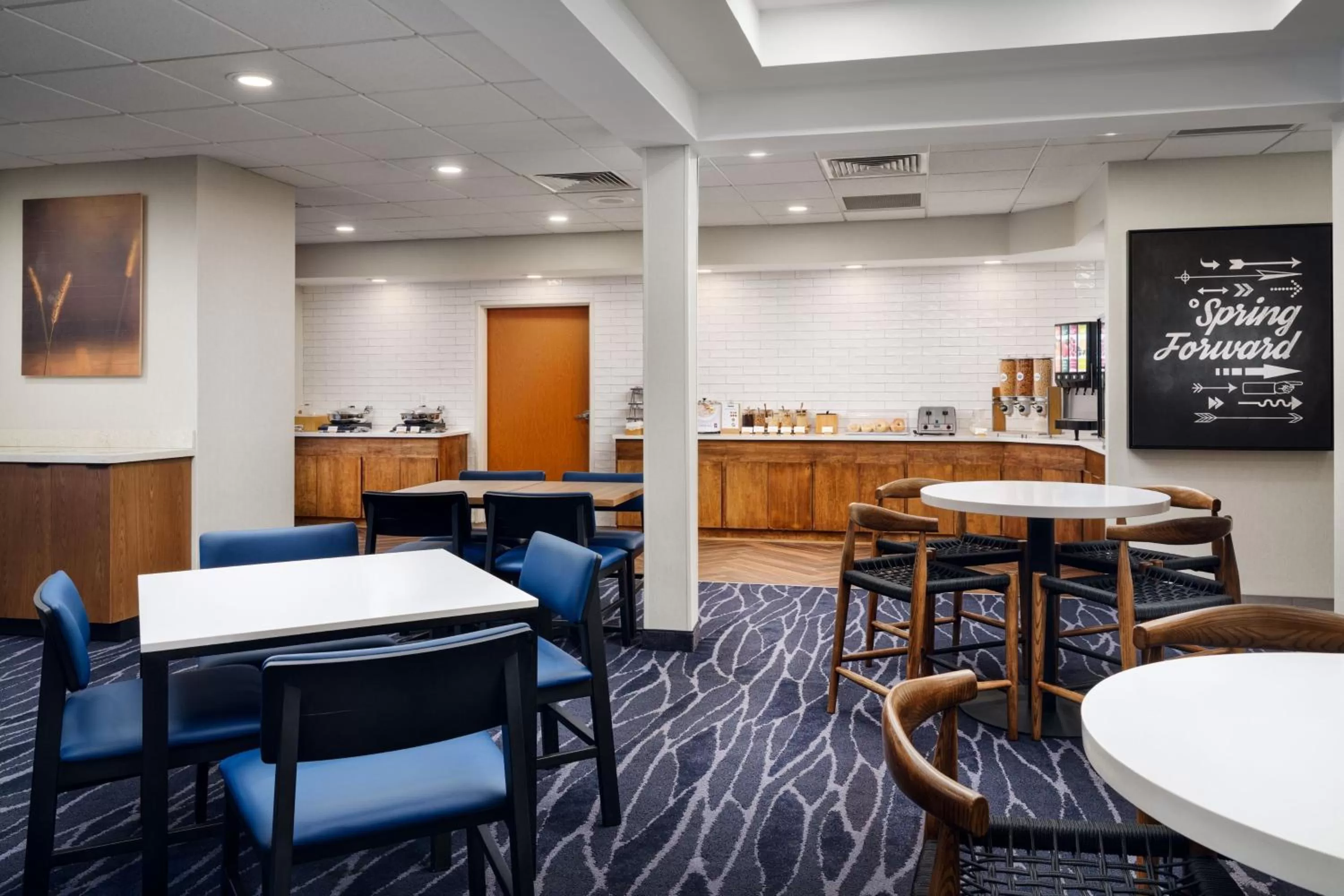 Breakfast in Fairfield Inn & Suites Auburn Opelika