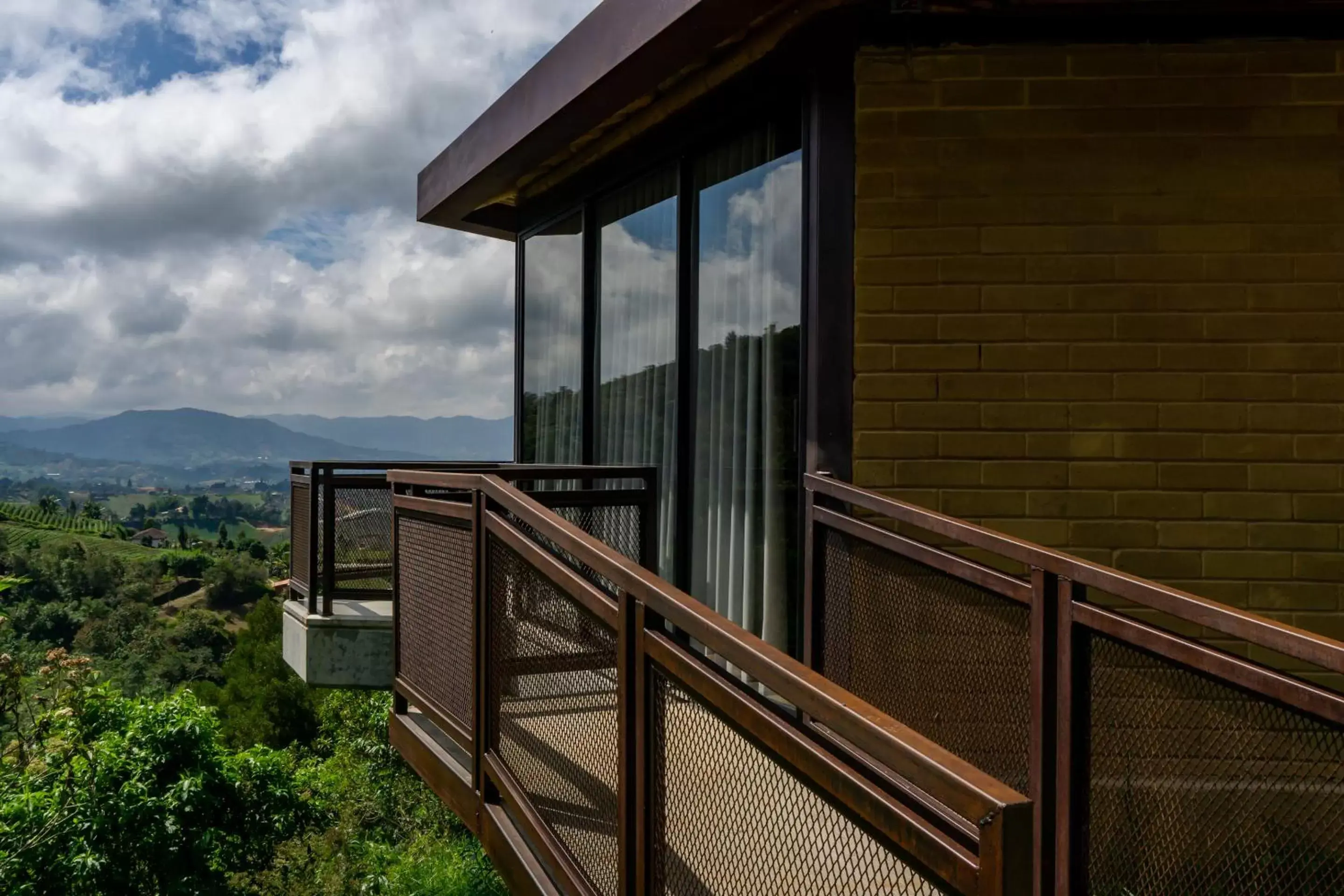 Mountain view, Balcony/Terrace in Cannua Lodge