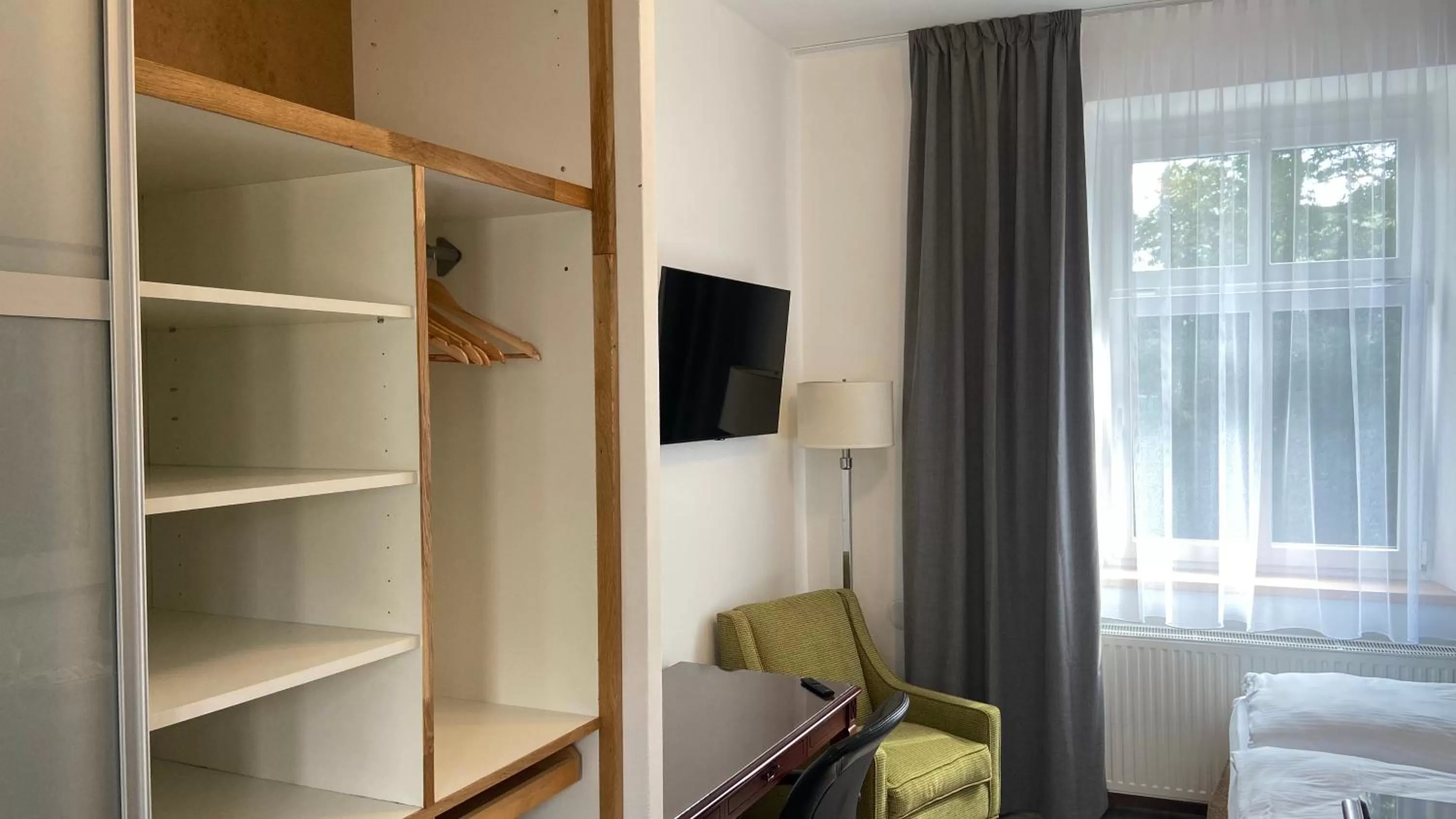 TV and multimedia, Bed in Aparthotel Slezák