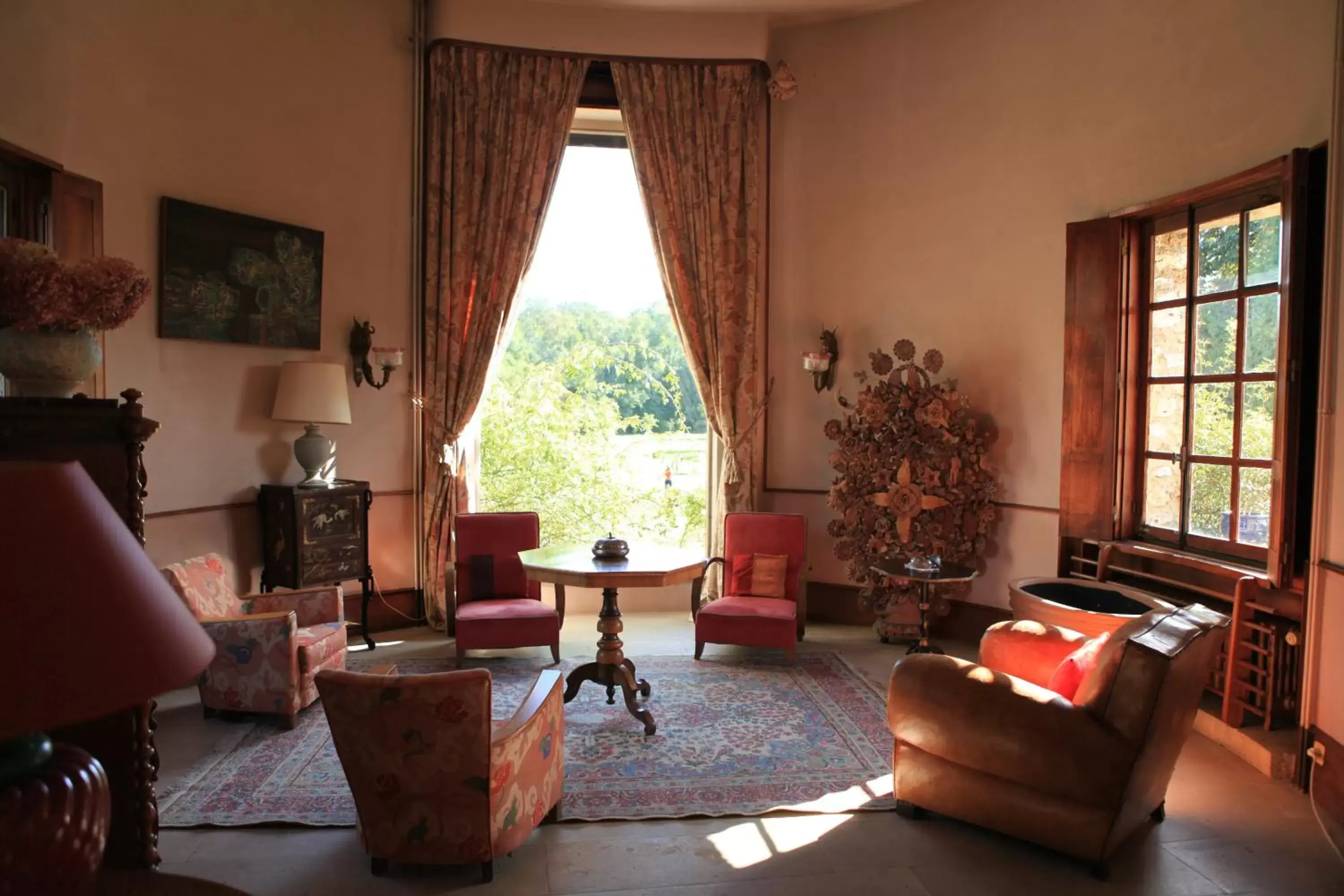 Communal lounge/ TV room, Seating Area in Le Logis d'Arniere