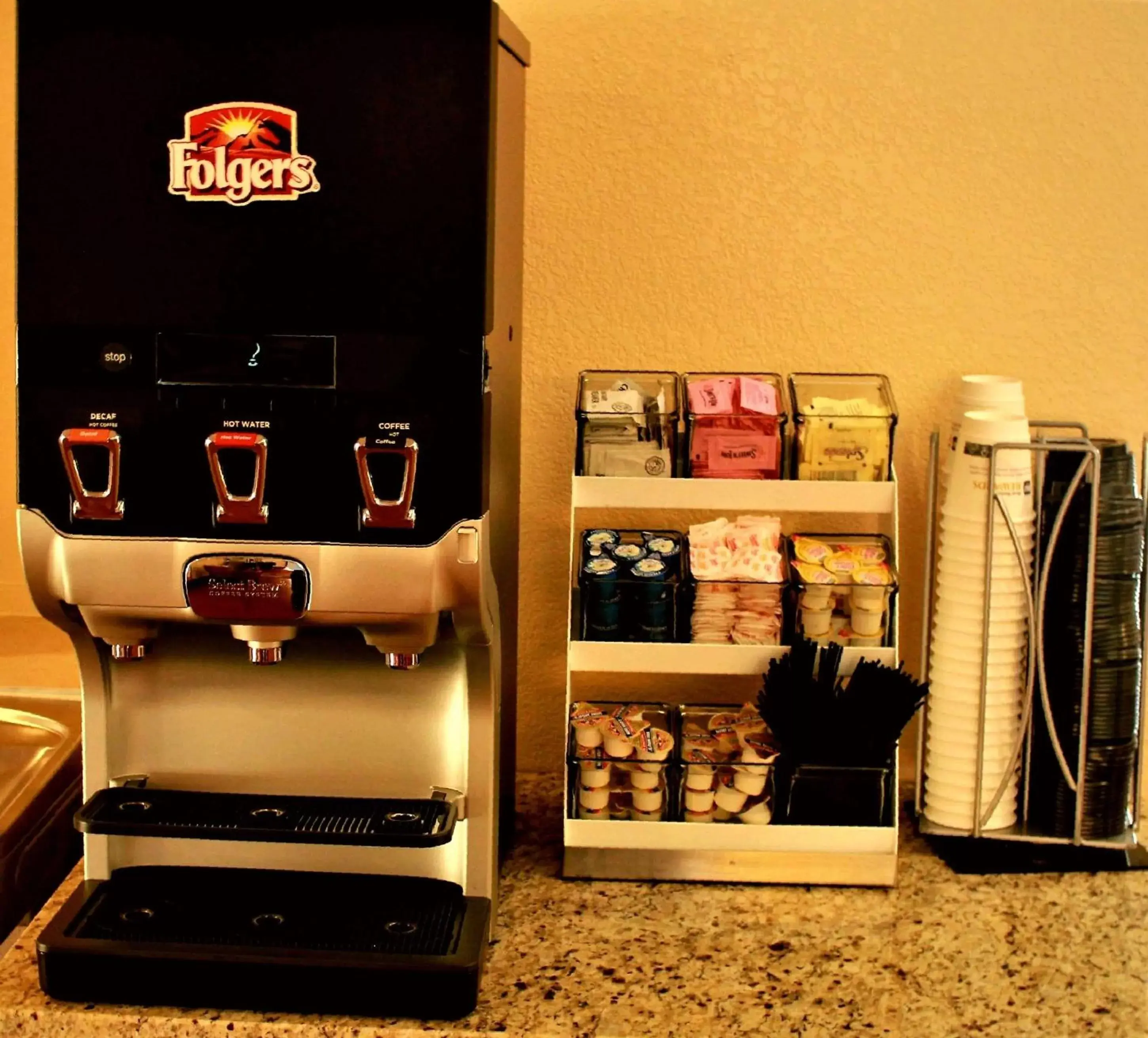 Coffee/tea facilities in Best Western Auburn/Opelika Inn