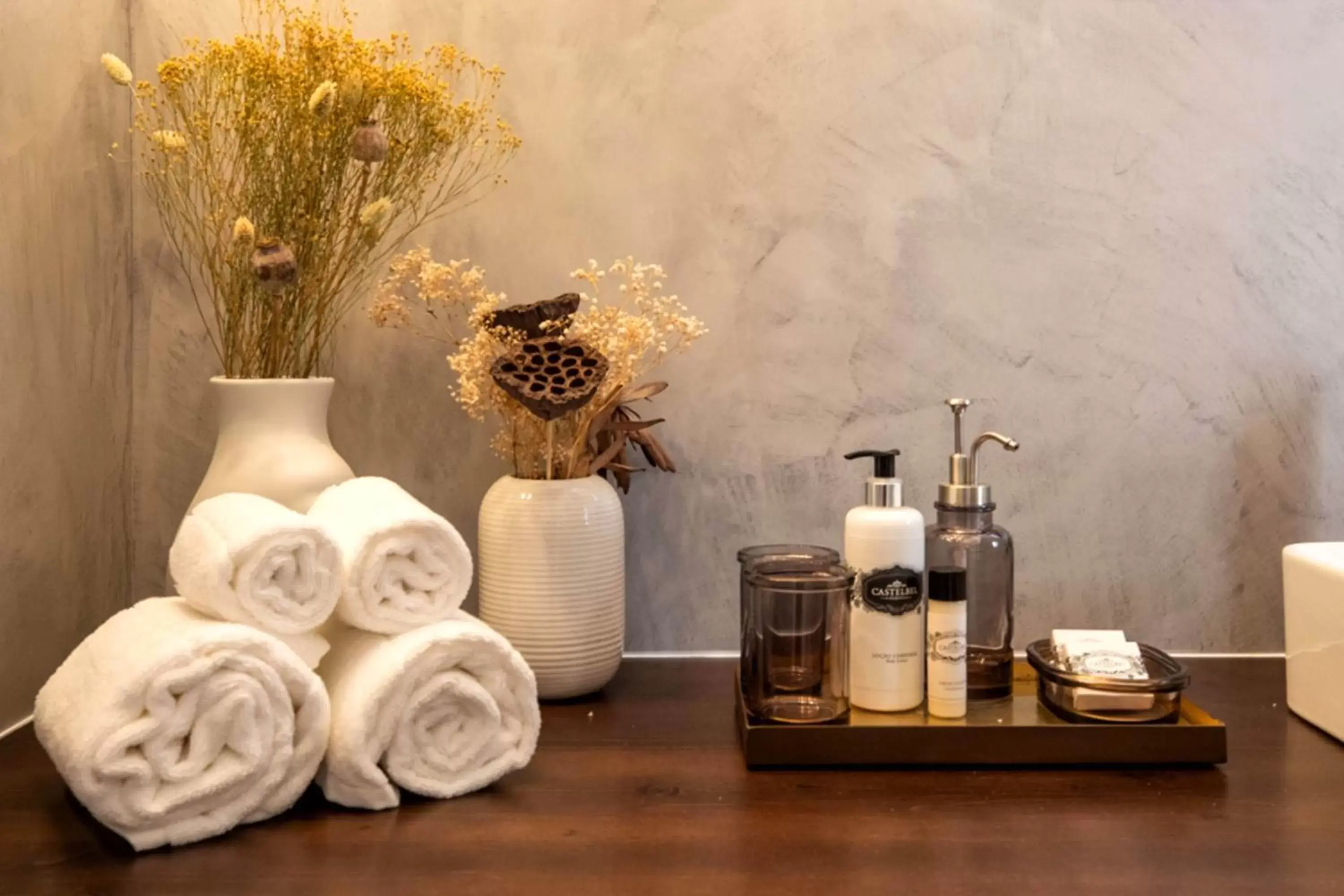 Bathroom in Harbour Inn Design Townhouse