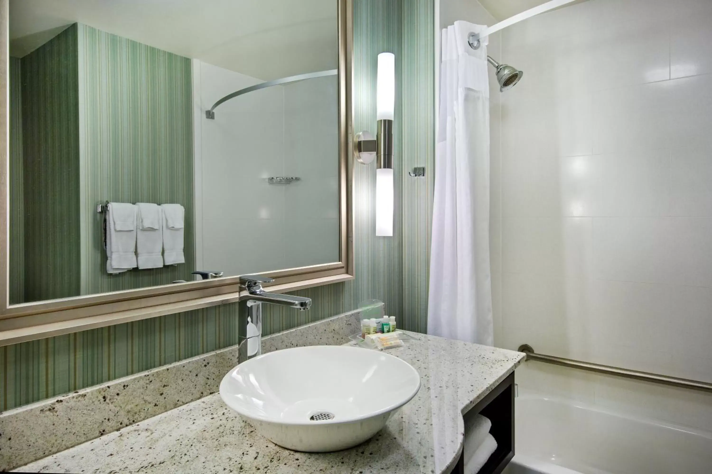 Photo of the whole room, Bathroom in Holiday Inn Saskatoon Downtown, an IHG Hotel