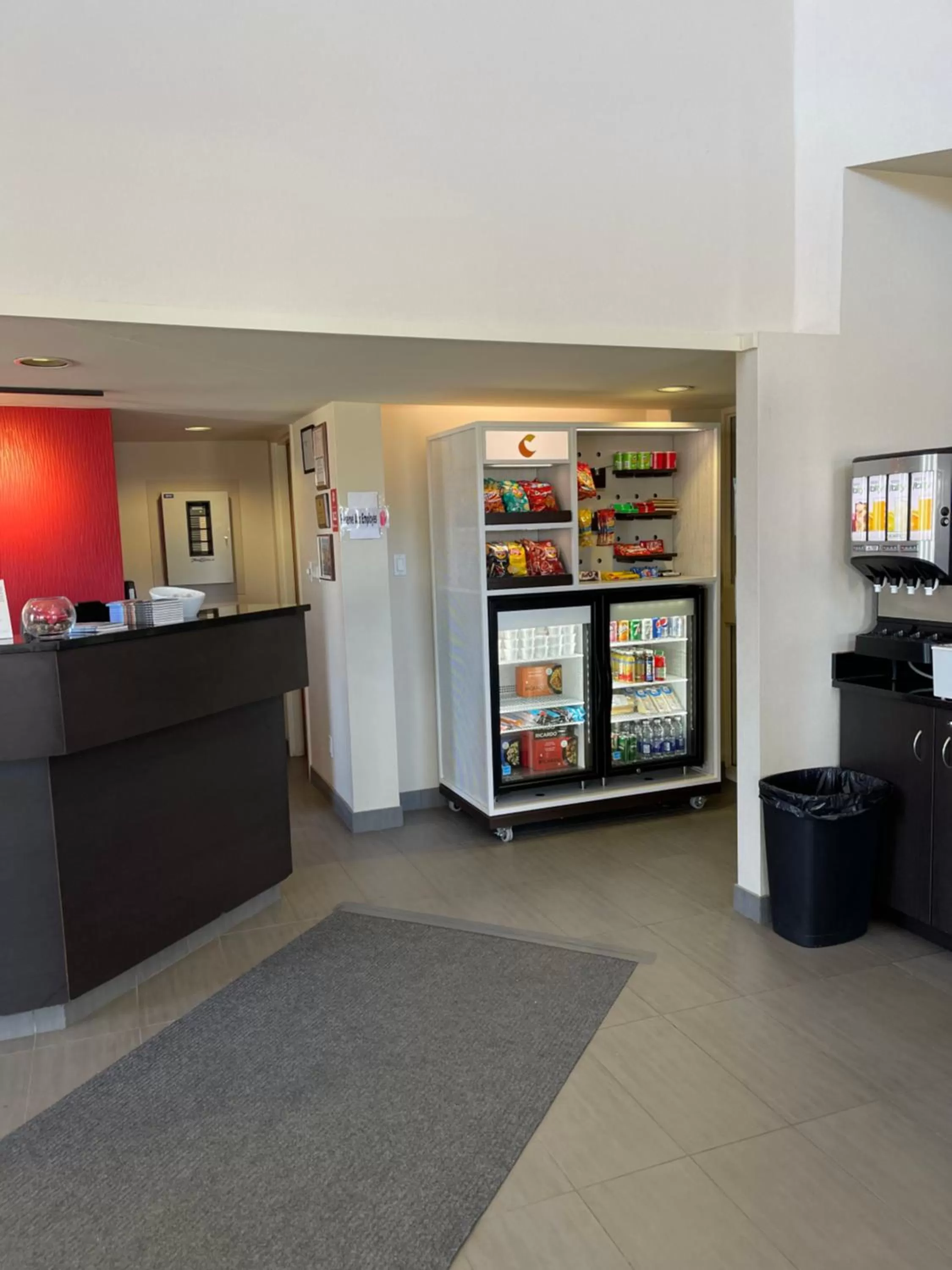 Lobby or reception in Comfort Inn Baie-Comeau