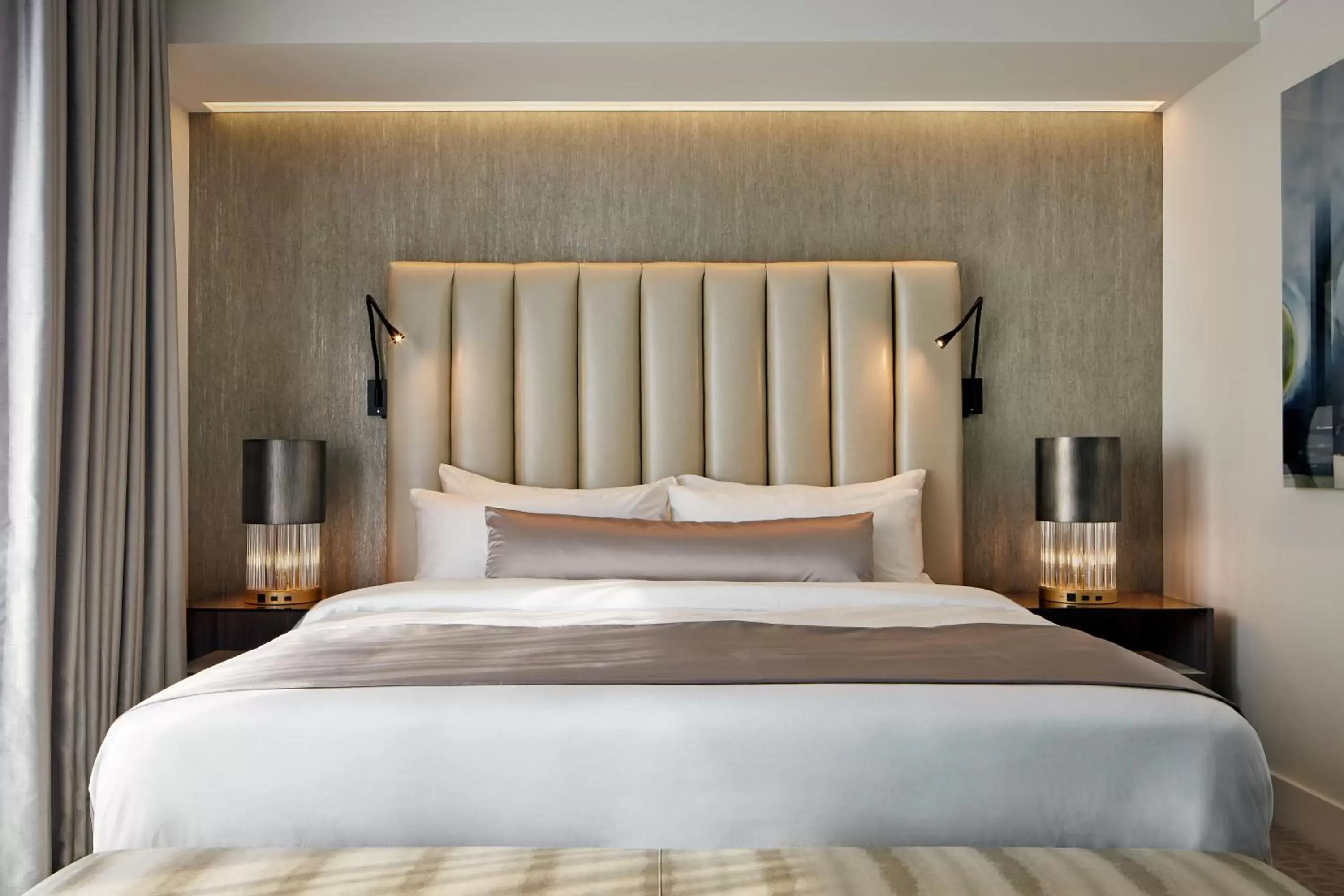 Bed in The Kindler Hotel Bed in The Kindler Hotel