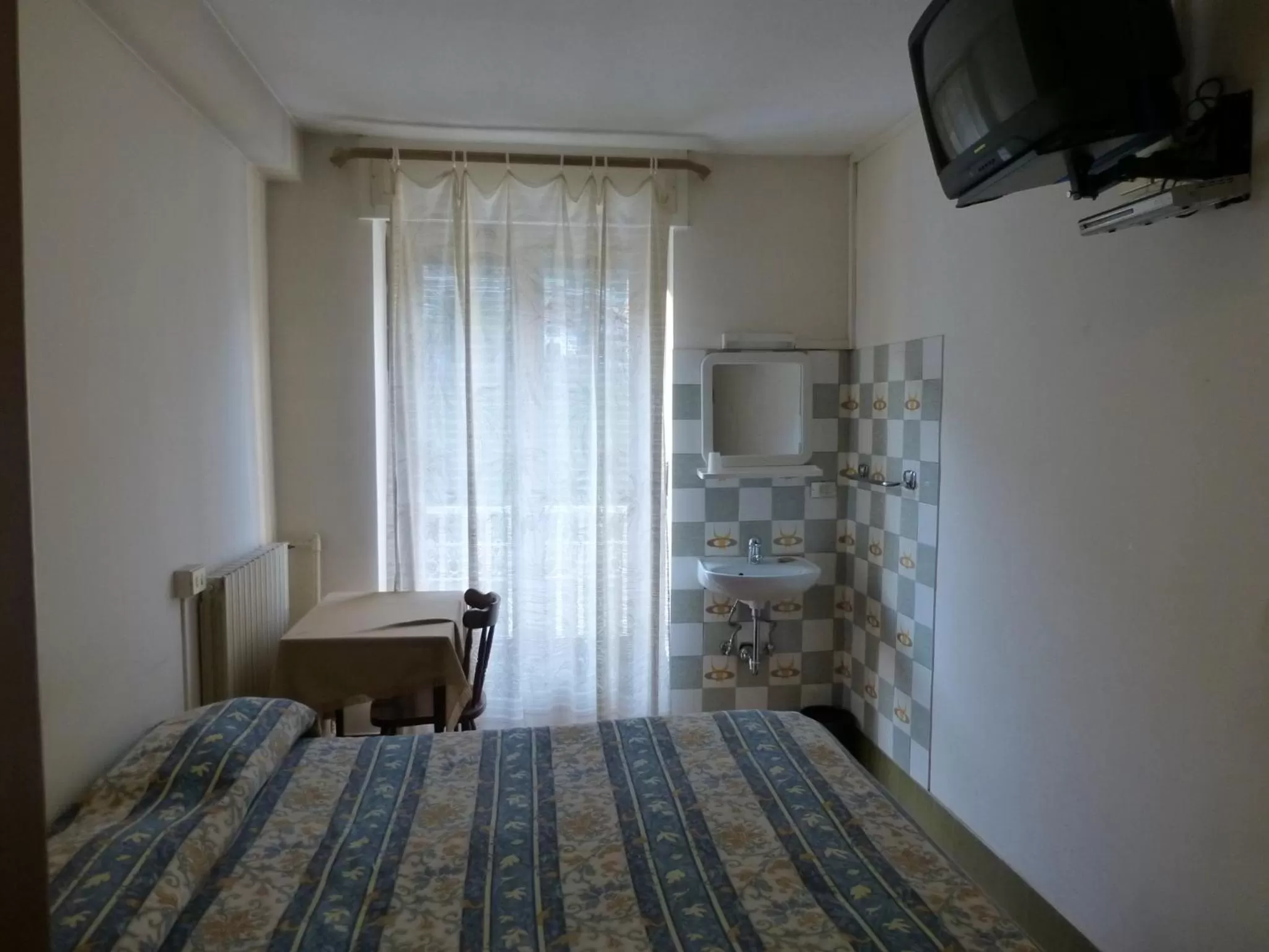 Single Room with Shared Bathroom - single occupancy in Hotel Beau Sejour Giampietro Andrea