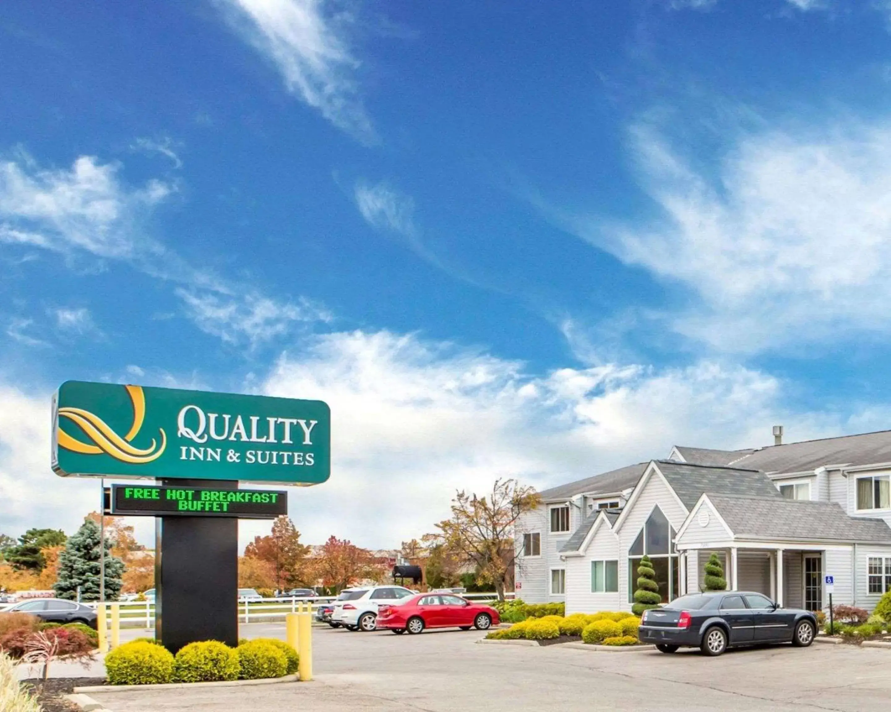 Property Building in Quality Inn and Suites North/Polaris