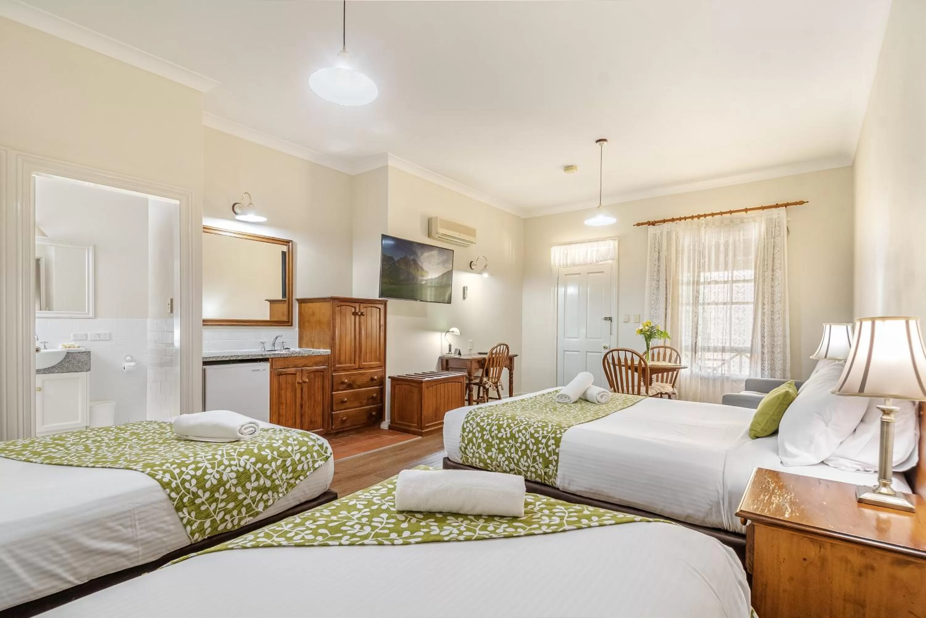 Bed in Ballina Heritage Inn