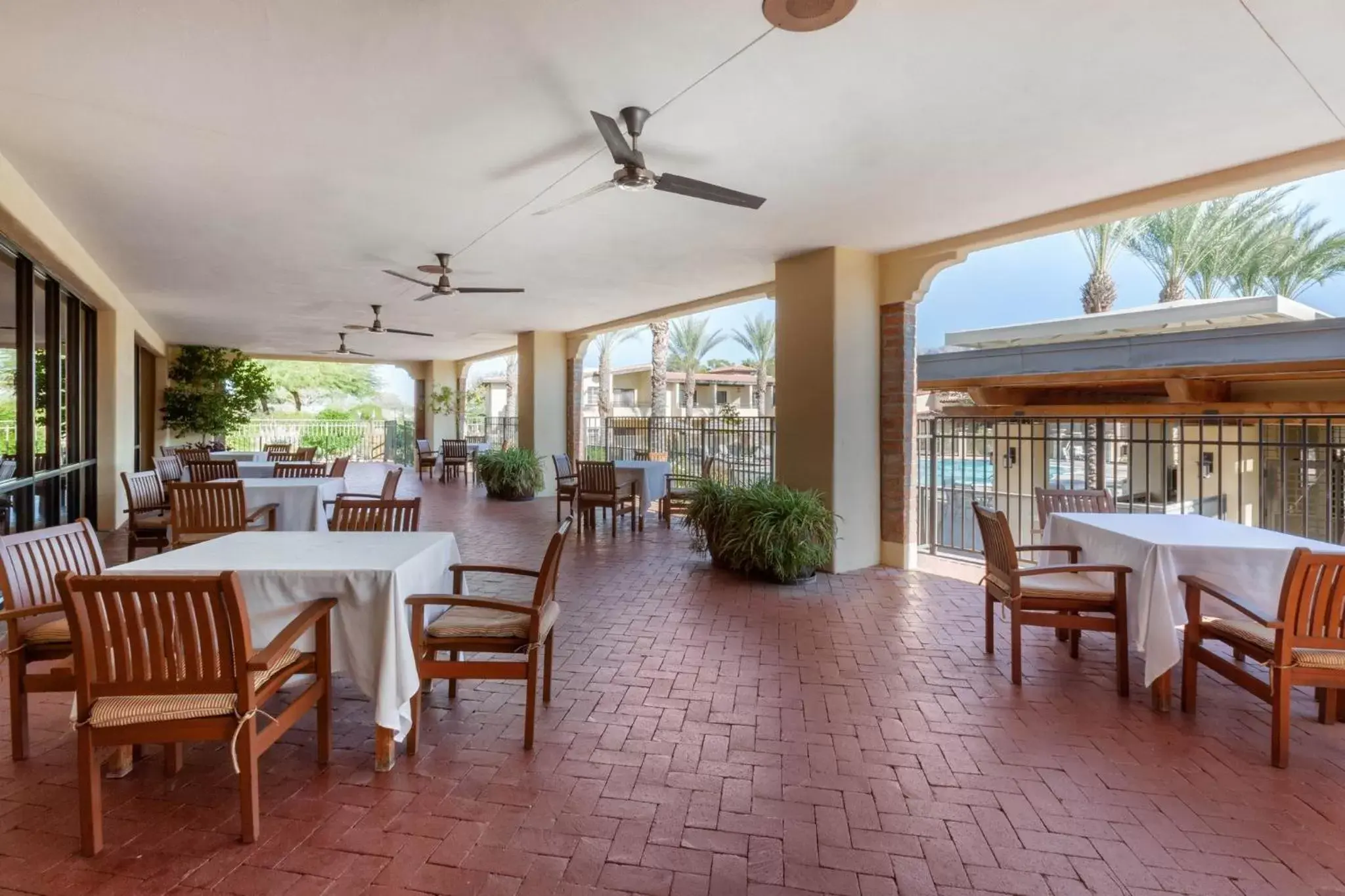 Balcony/Terrace, Restaurant/Places to Eat in Omni Tucson National Resort