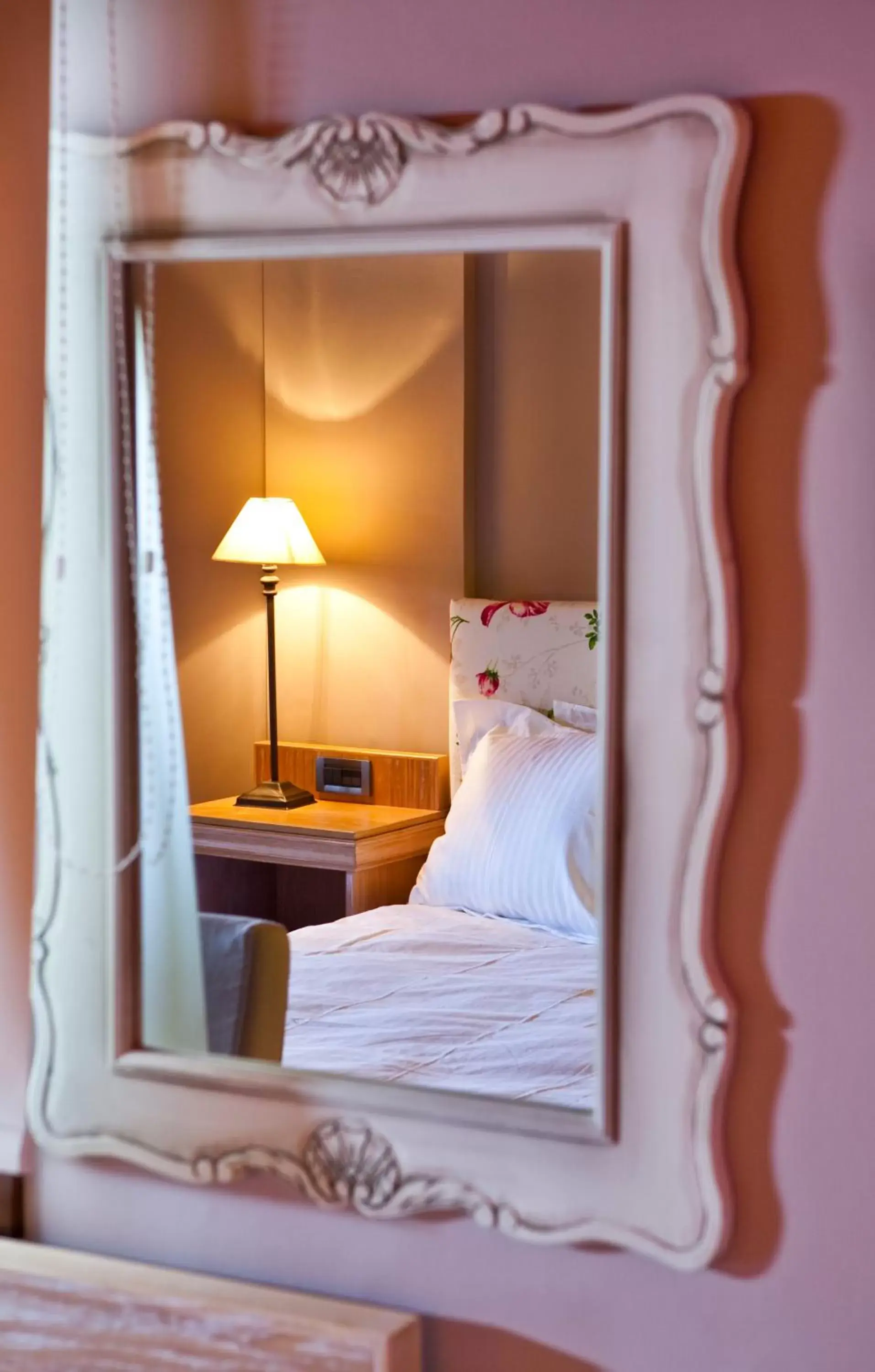 Decorative detail, Bed in Kazarma Hotel