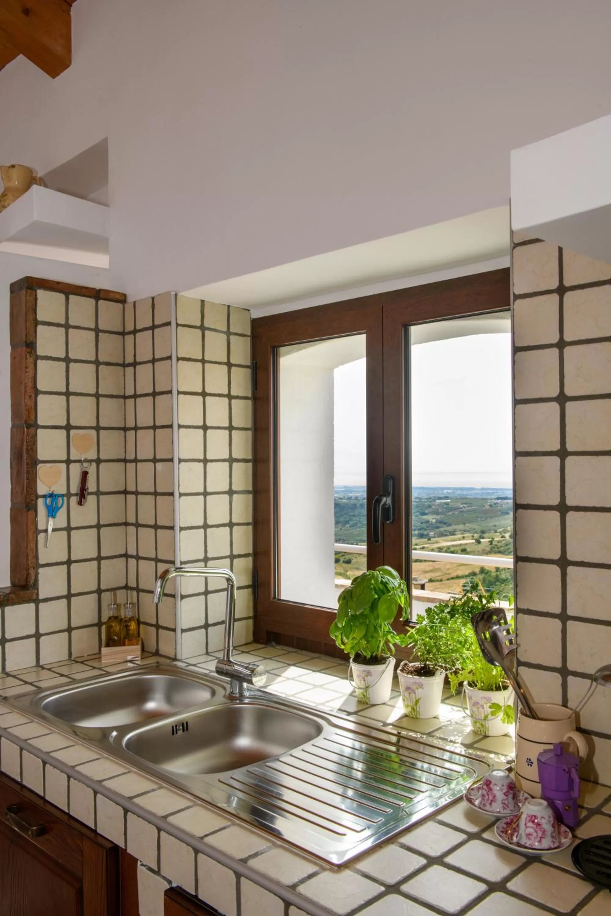 Kitchen or kitchenette, Kitchen/Kitchenette in Terrazzo sullo Ionio